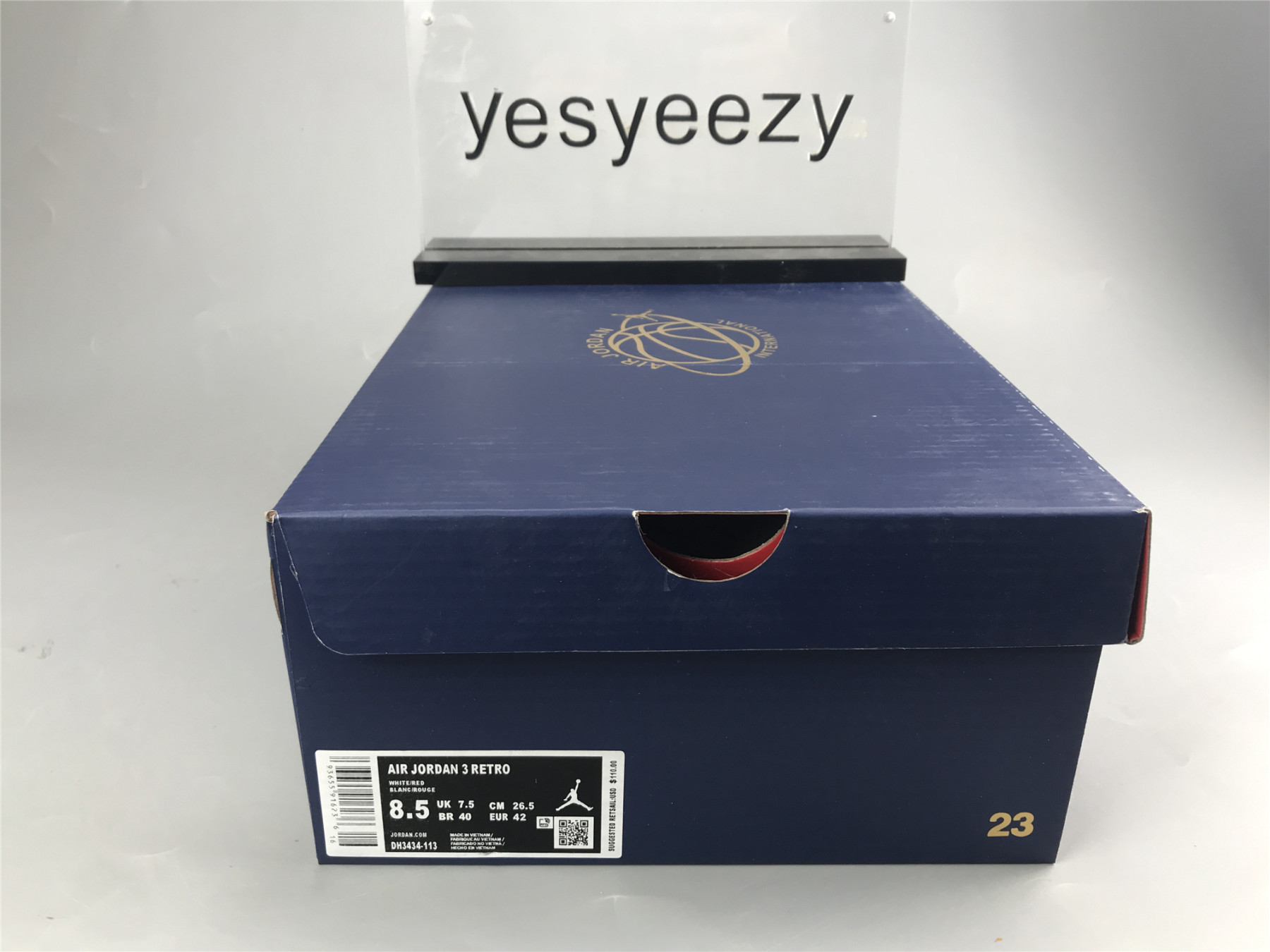 UA FRAGMENT DESIGN X AIR JORDAN 3Â