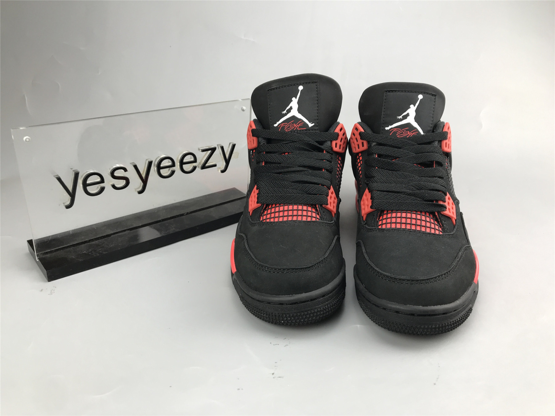 UA AIR JORDAN 4 RETRO 