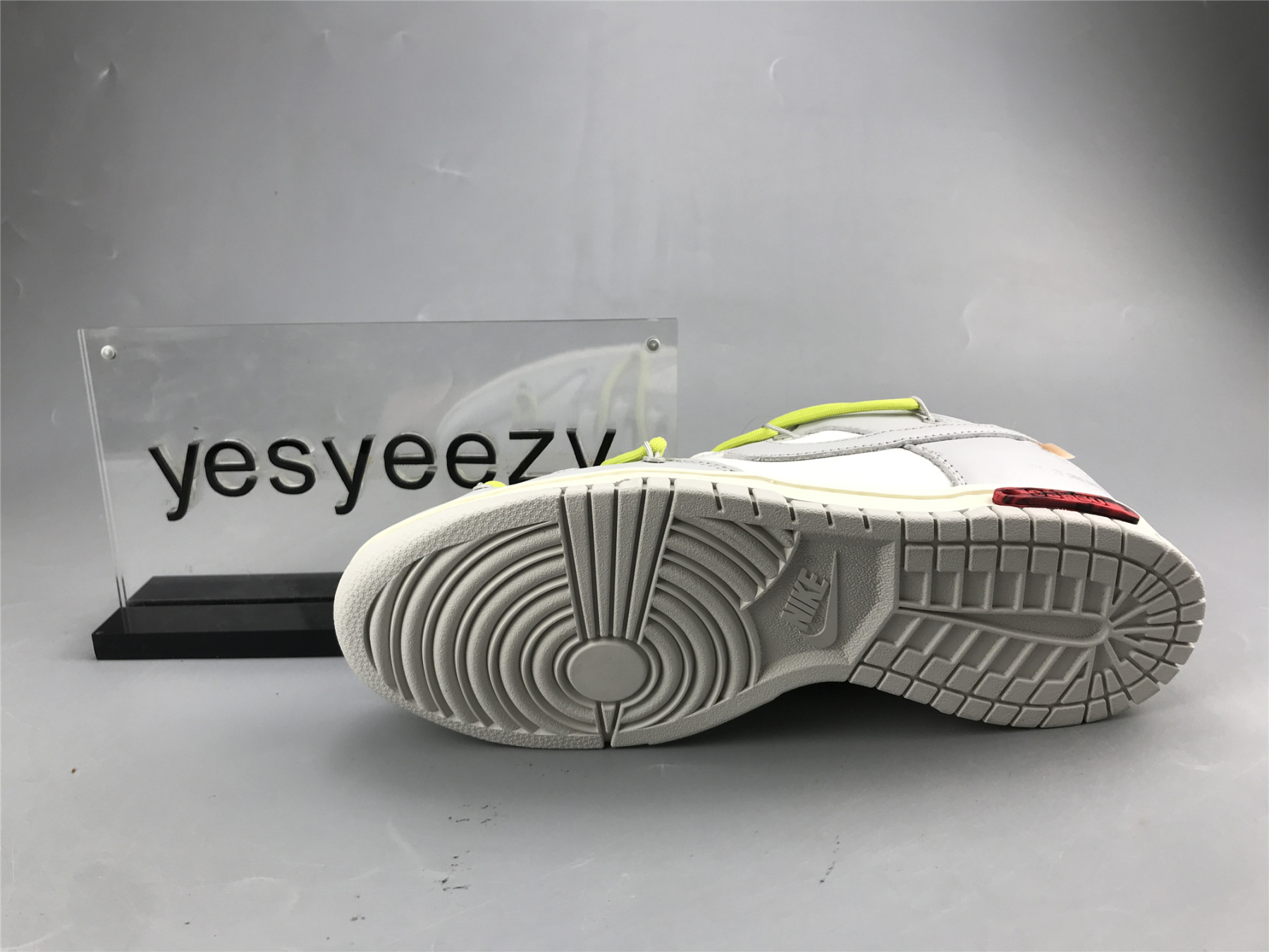 UA NIKE OFF-WHITE X DUNK LOW 