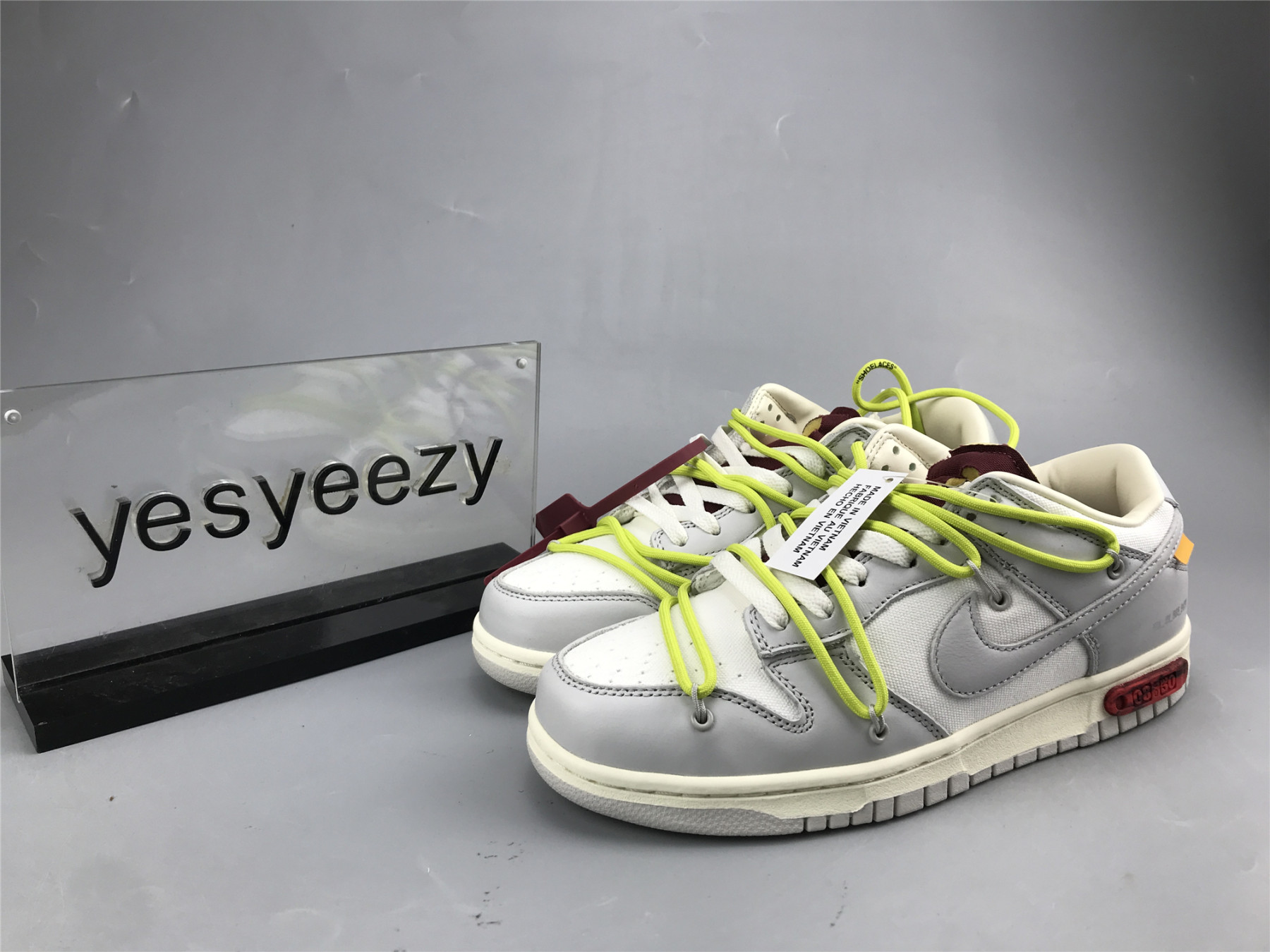 UA NIKE OFF-WHITE X DUNK LOW 