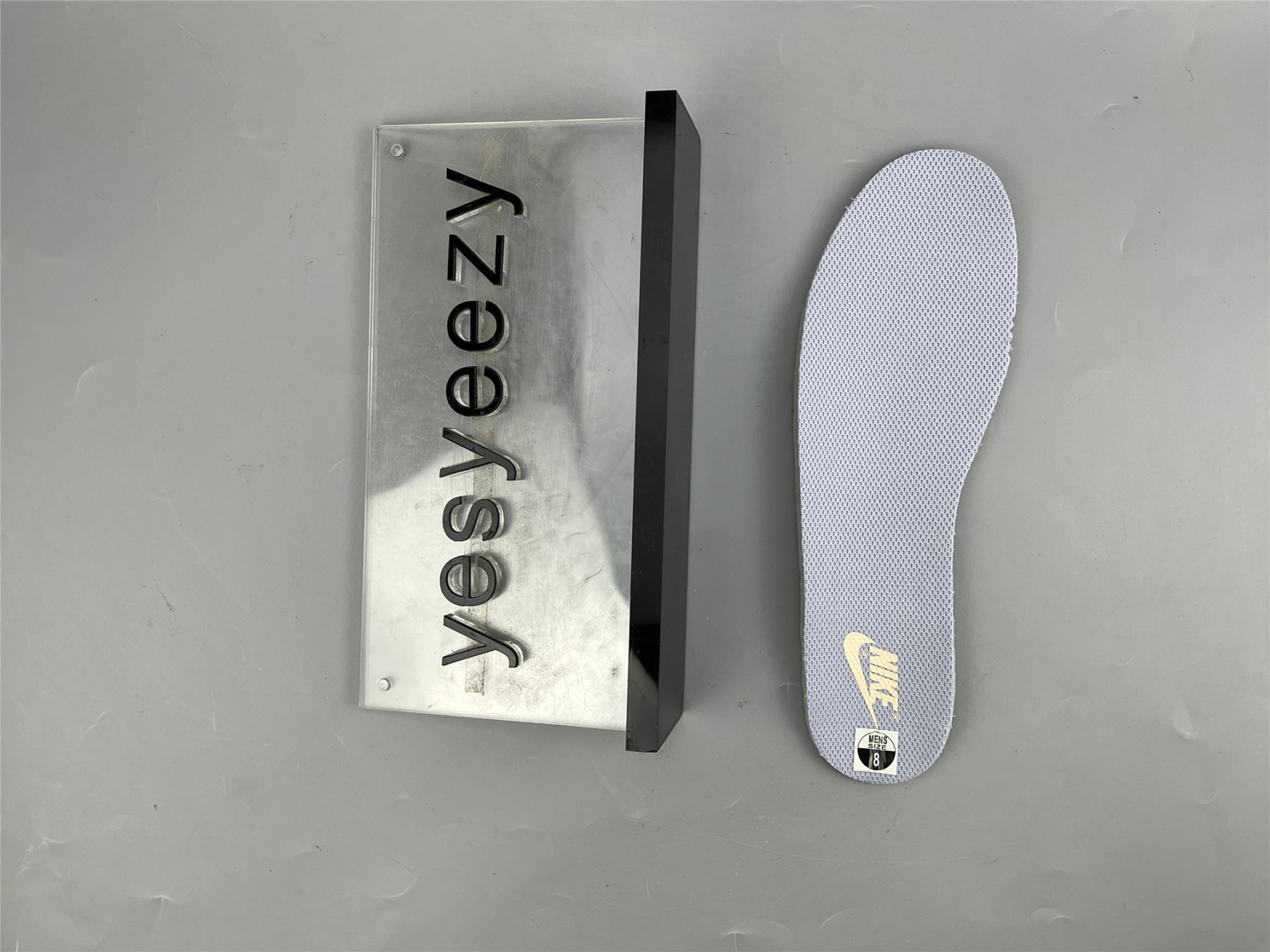 UA NIKE WMNS DUNK LOW 