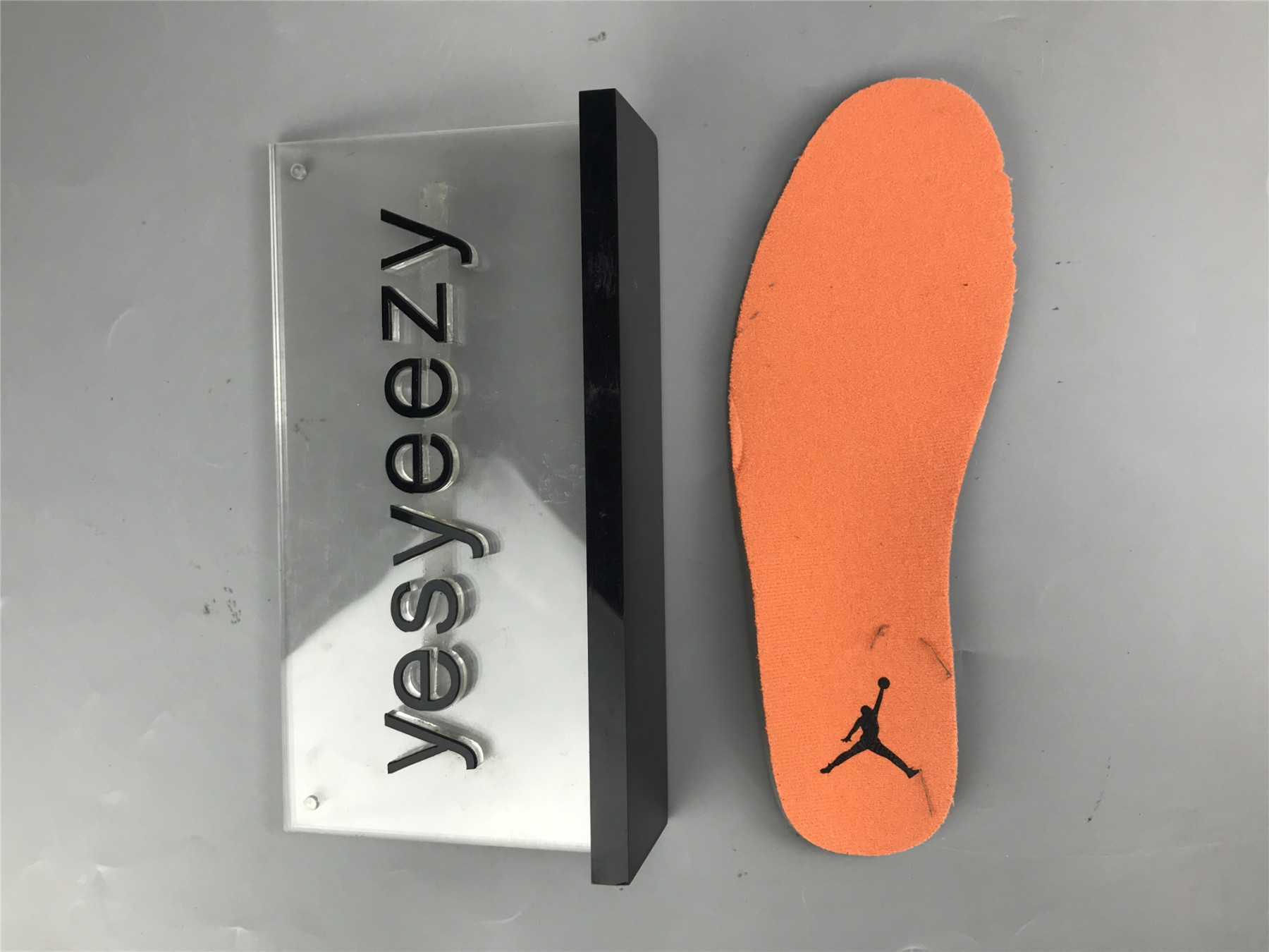 UA AIR JORDAN 5 RETRO 