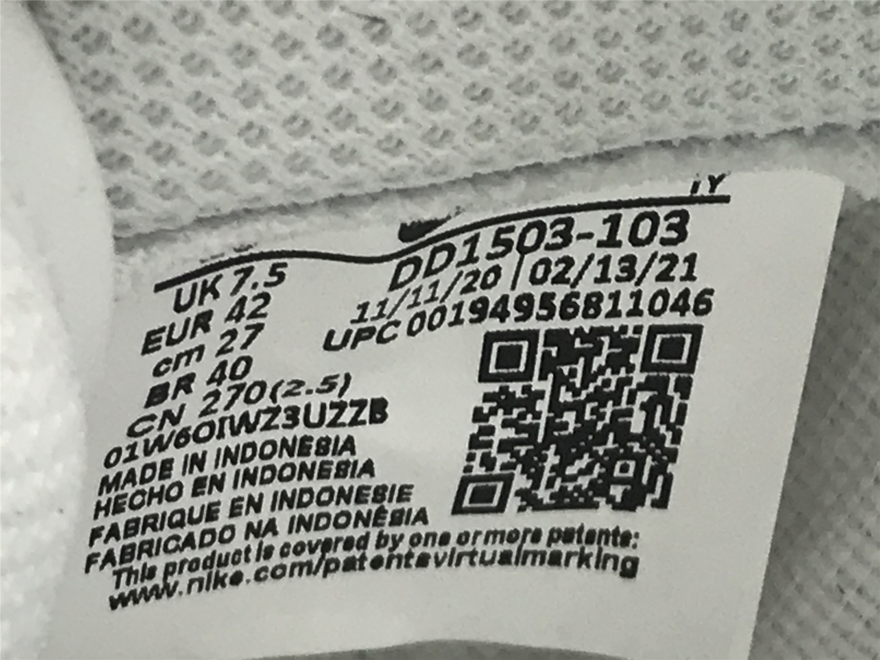 UA NIKE WMNS DUNK LOW 