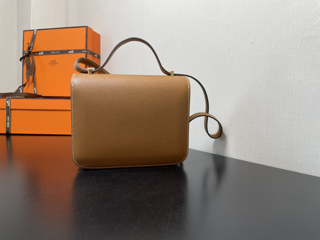 H**me5 Constance 19 Epsom Gold Hardware 7.25" x 6.25" x 2.25"