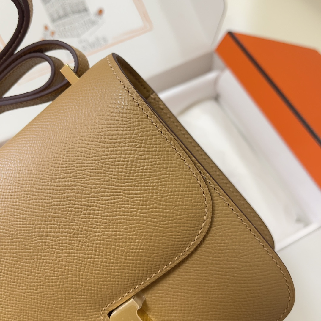 H**me5 Constance 19 Epsom Gold Hardware 7.25" x 6.25" x 2.25"