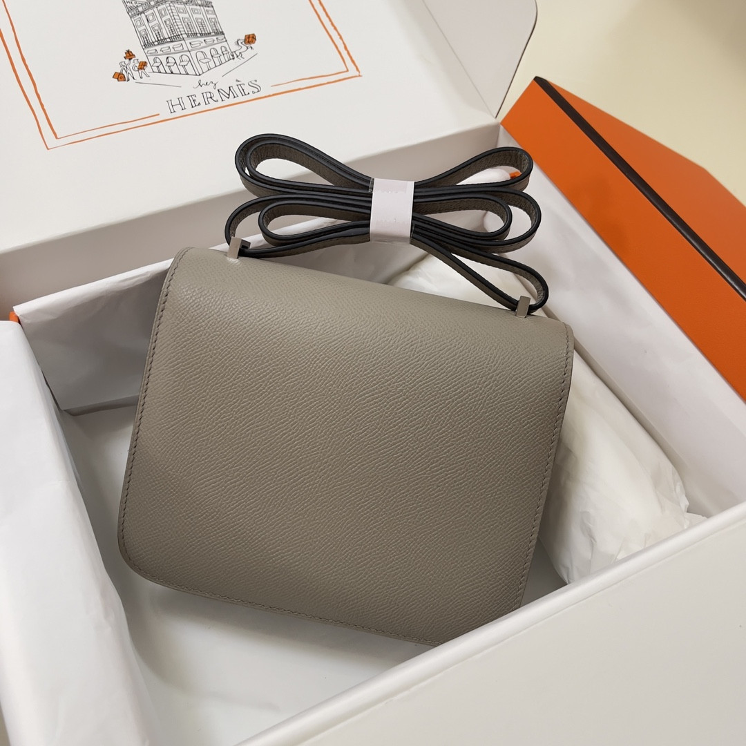 H**me5 Constance 19 Epsom Silver Hardware 7.25" x 6.25" x 2.25"