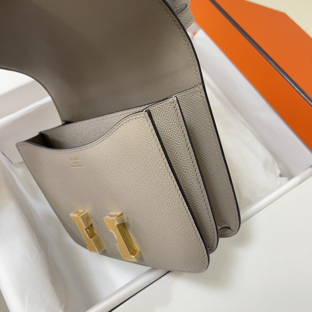 H**me5 Constance 19 Epsom Gold Hardware 7.25" x 6.25" x 2.25"