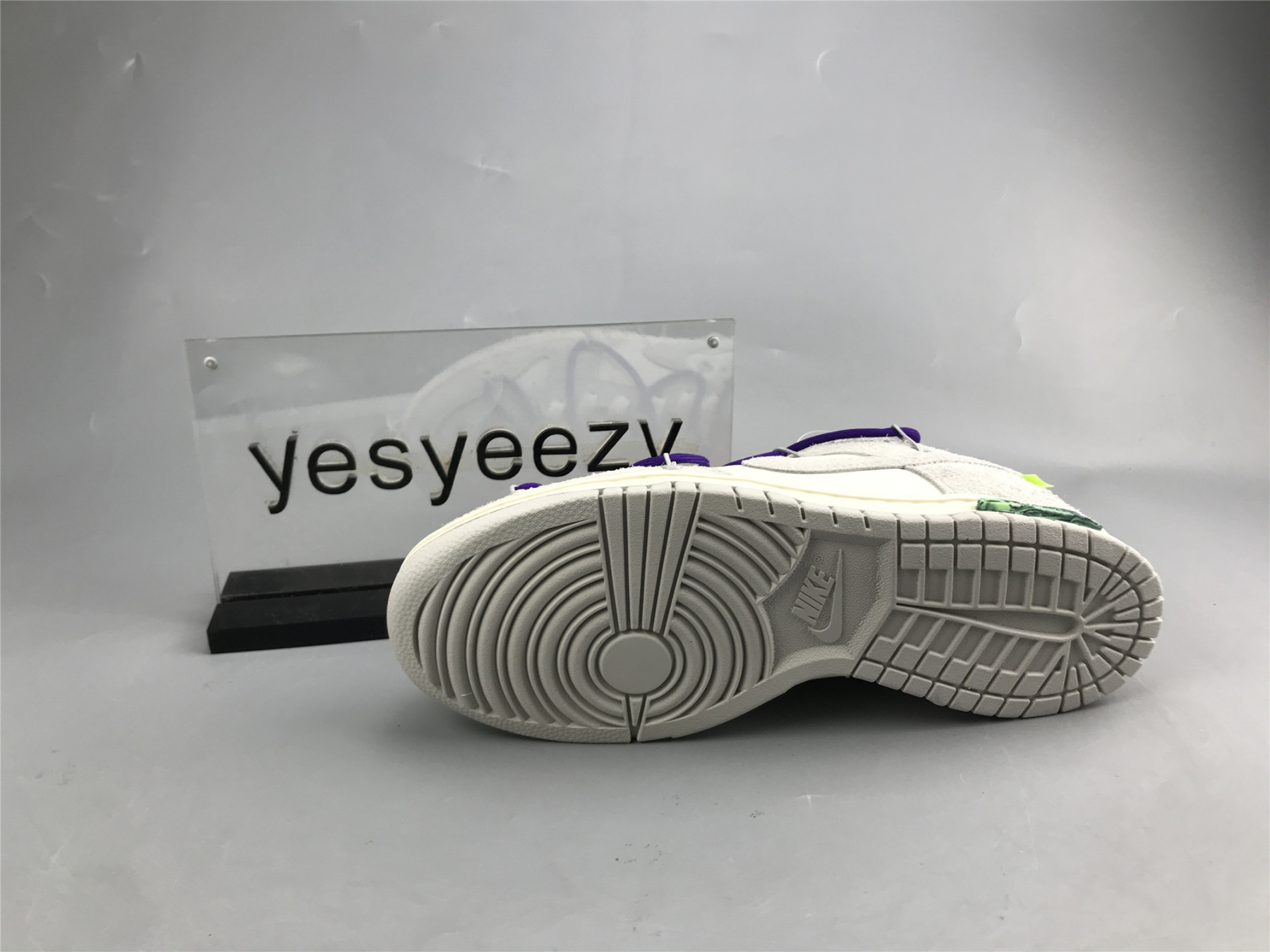 UA NIKE OFF-WHITE X DUNK LOW 