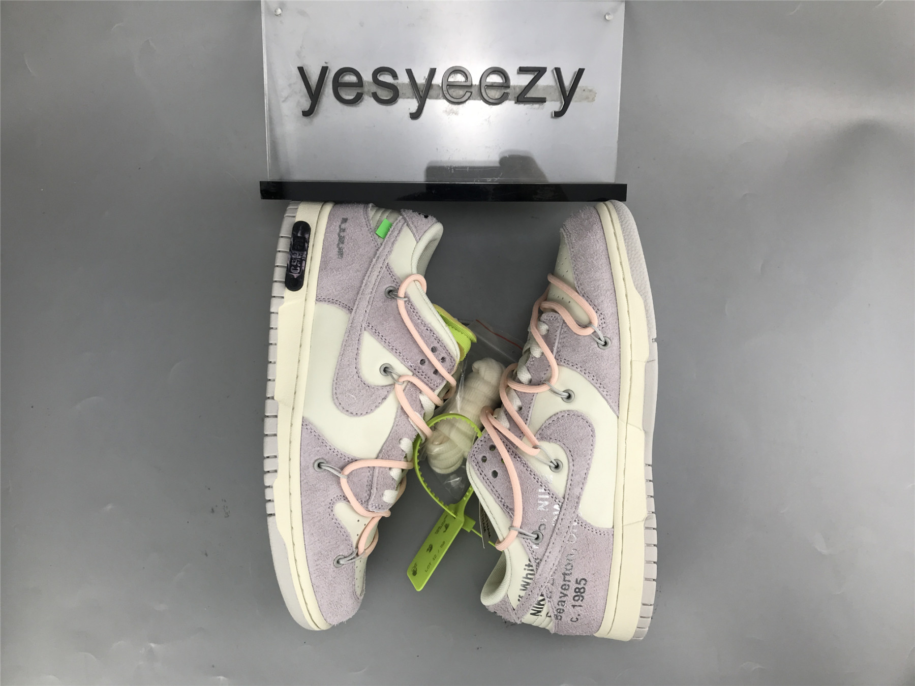 UA NIKE OFF-WHITE X DUNK LOW 