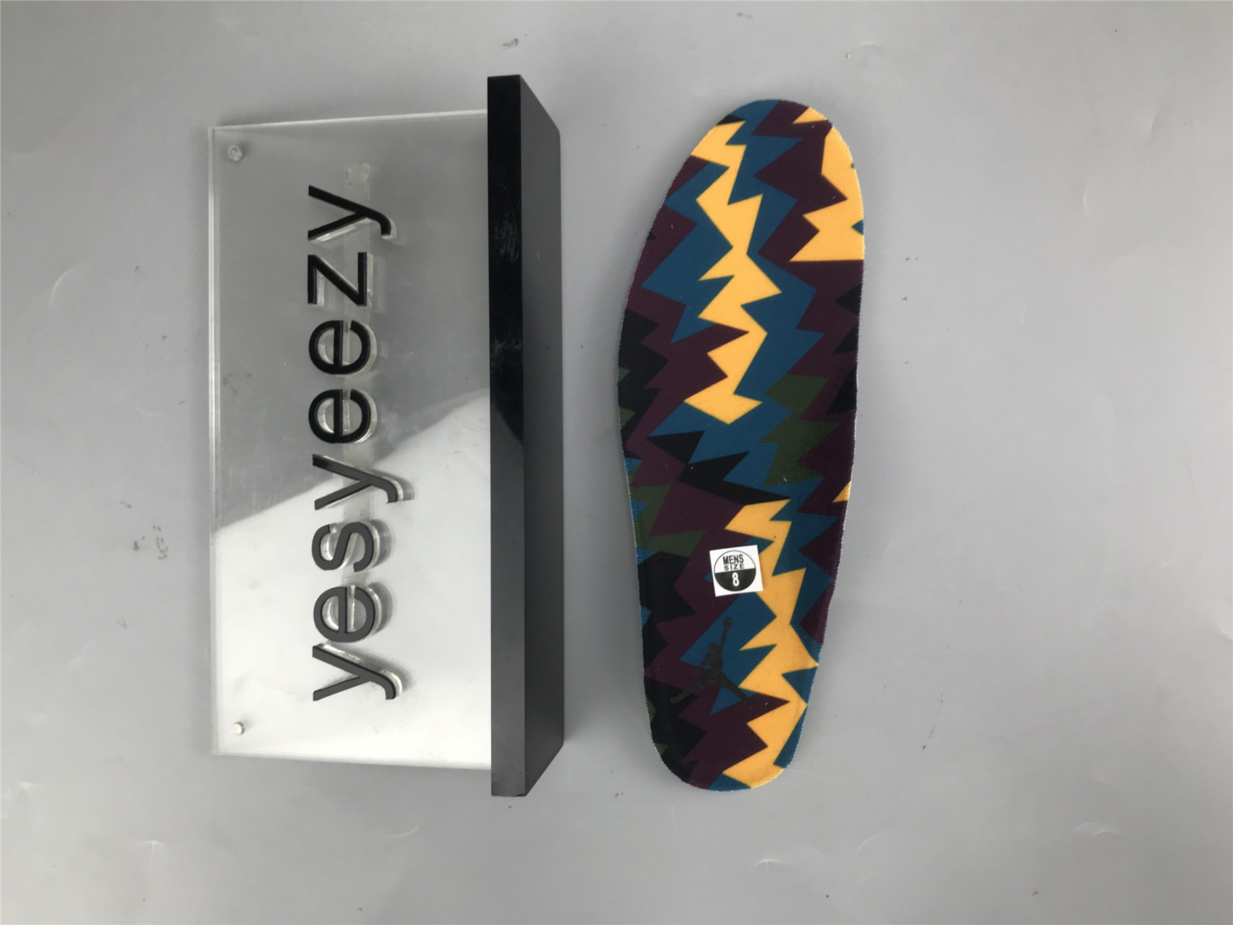 UA AIR JORDAN 6 RETRO 