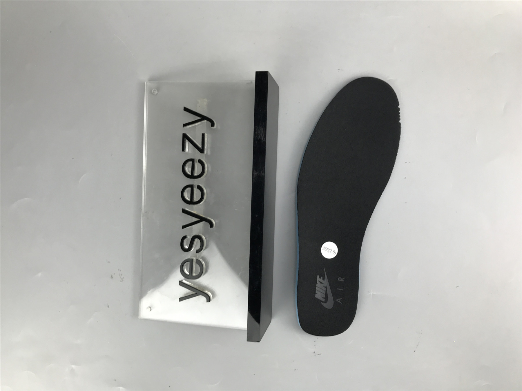 UA WMNS AIR JORDAN 6 RETRO 