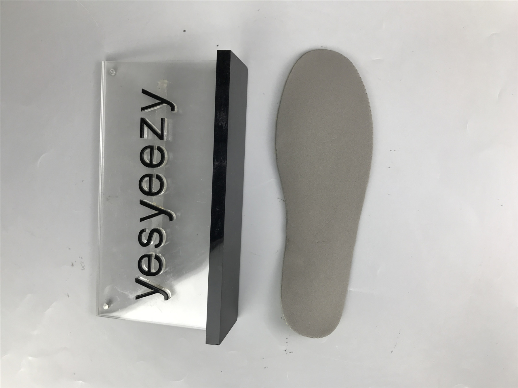 UA NIKE WMNS DUNK LOW OG 