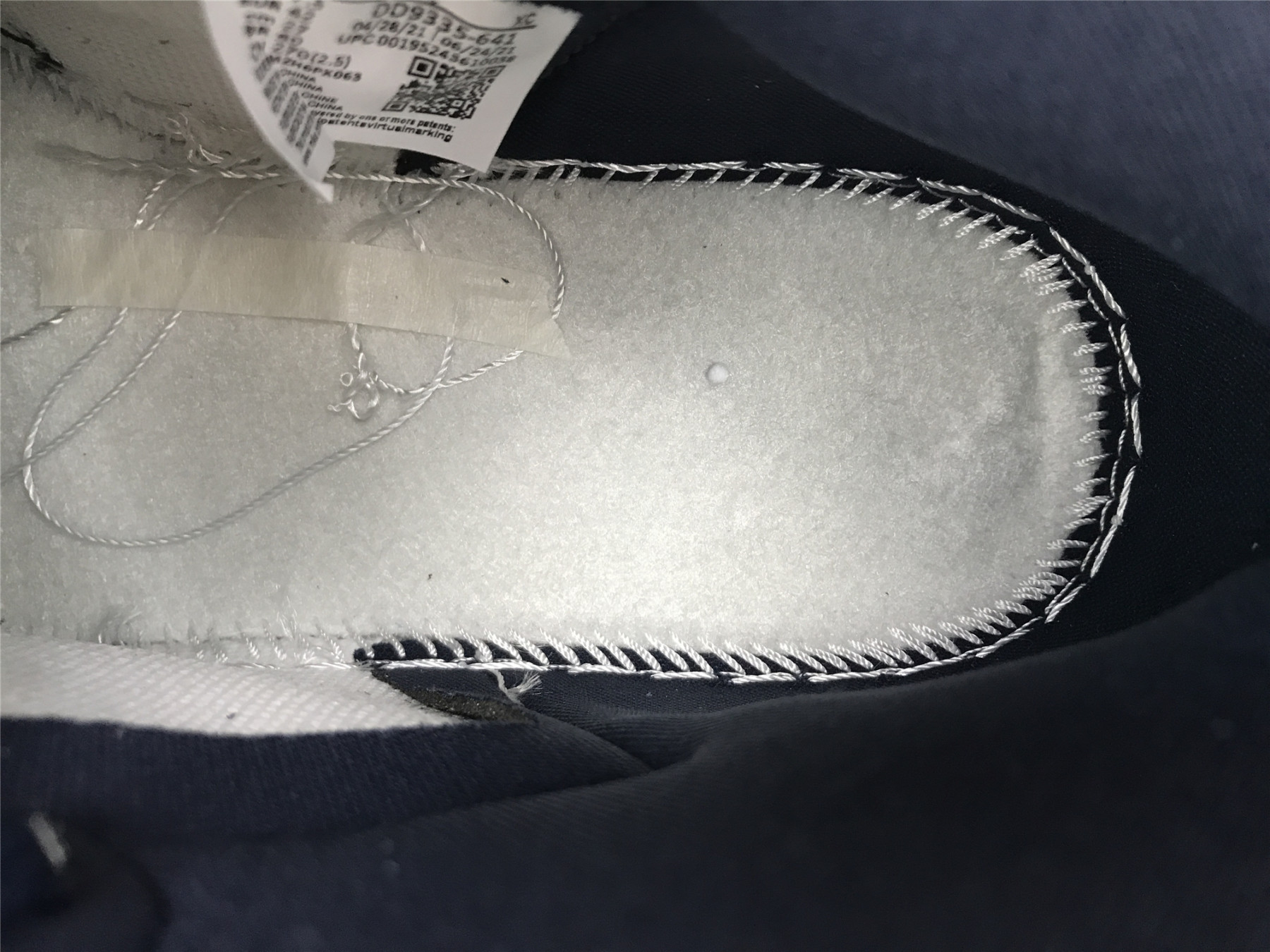 UA WMNS AIR JORDAN 1 RETRO HIGH OG SE 