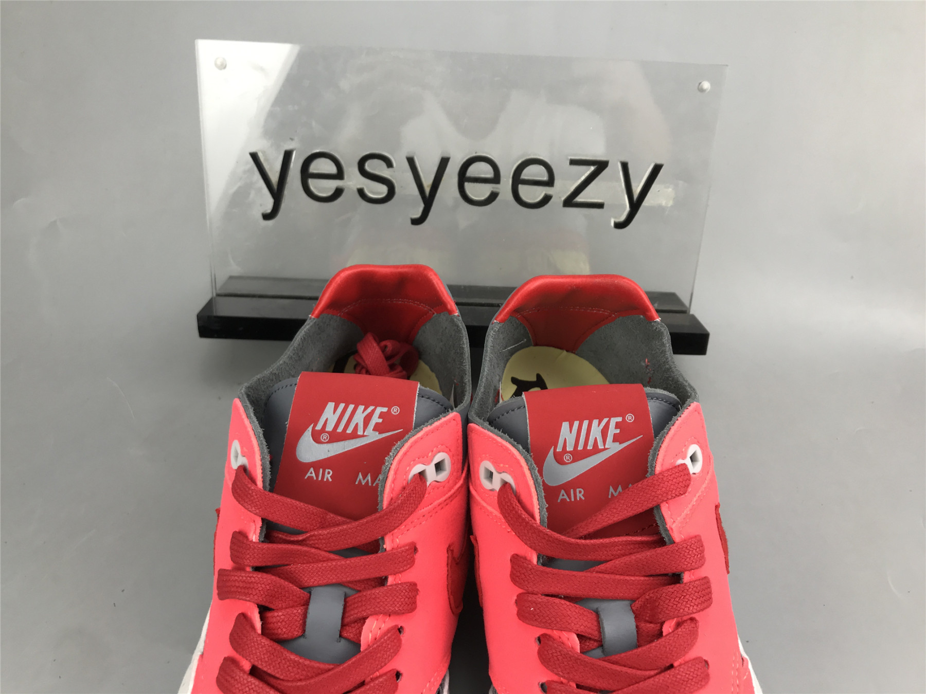 UA NIKE CLOT X AIR MAX 1 