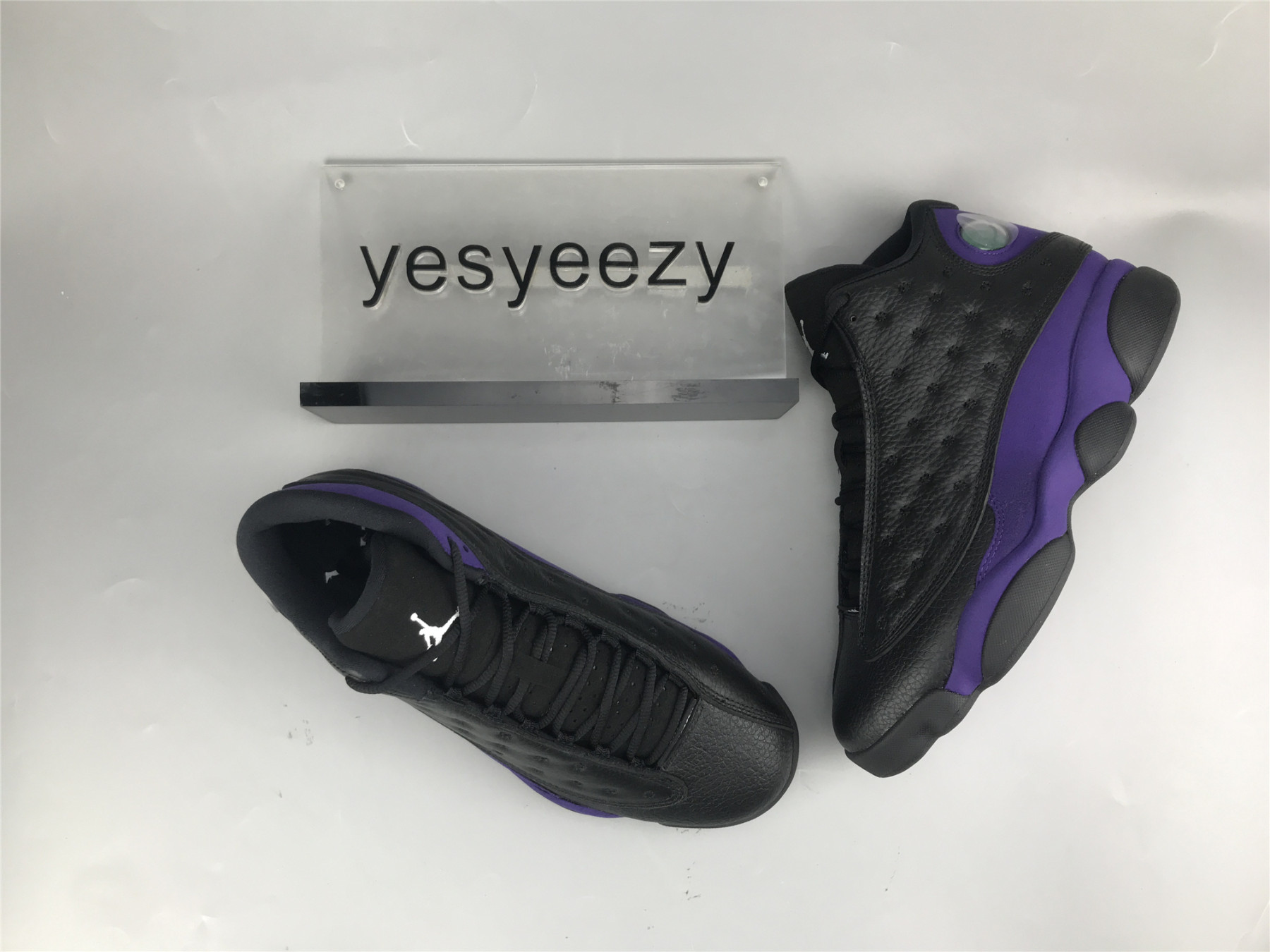 UA AIR JORDAN 13 RETRO 