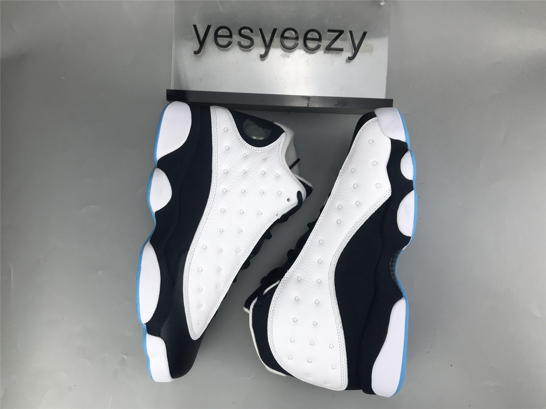 UA AIR JORDAN 13 RETRO 