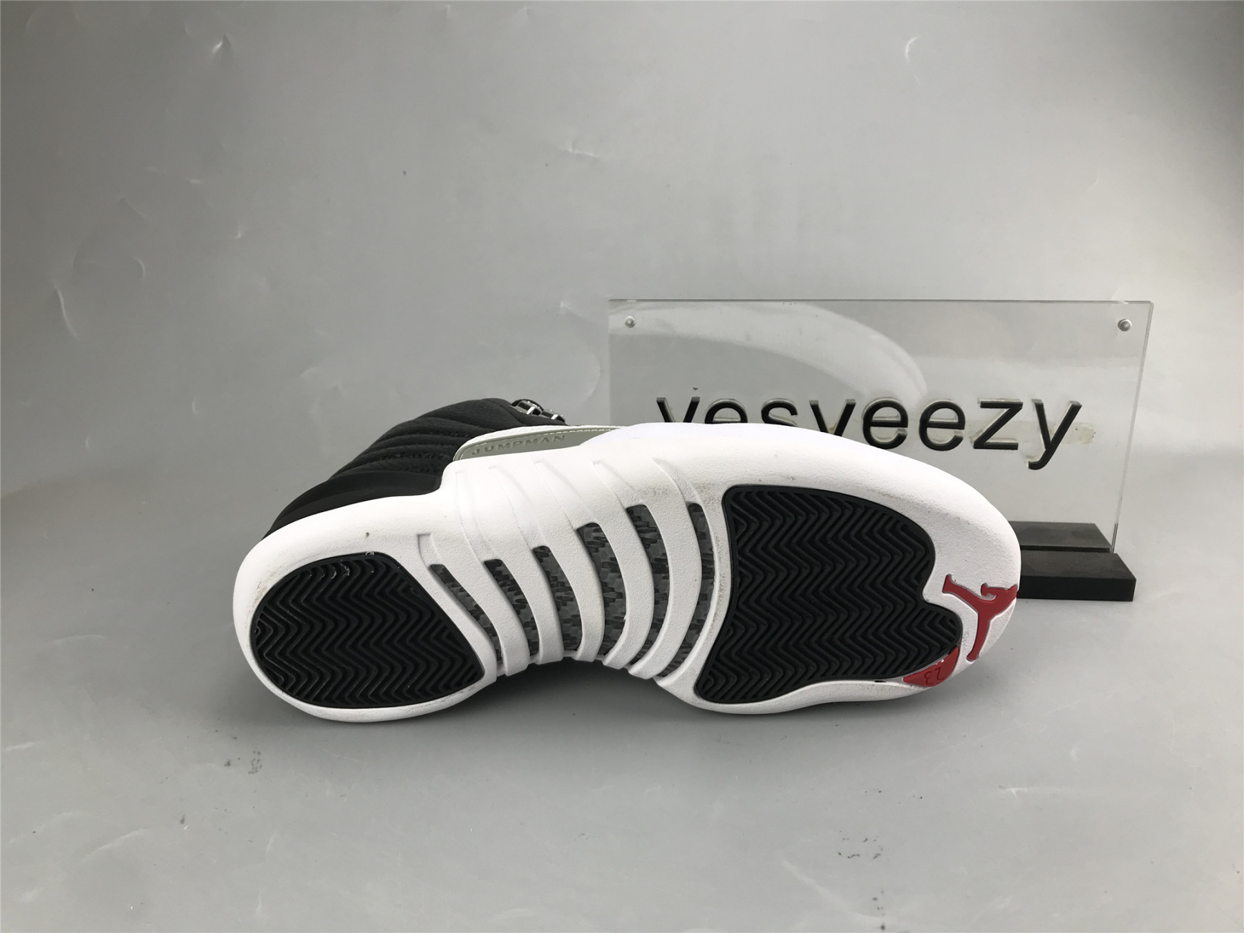 UA AIR JORDAN 12 RETRO 