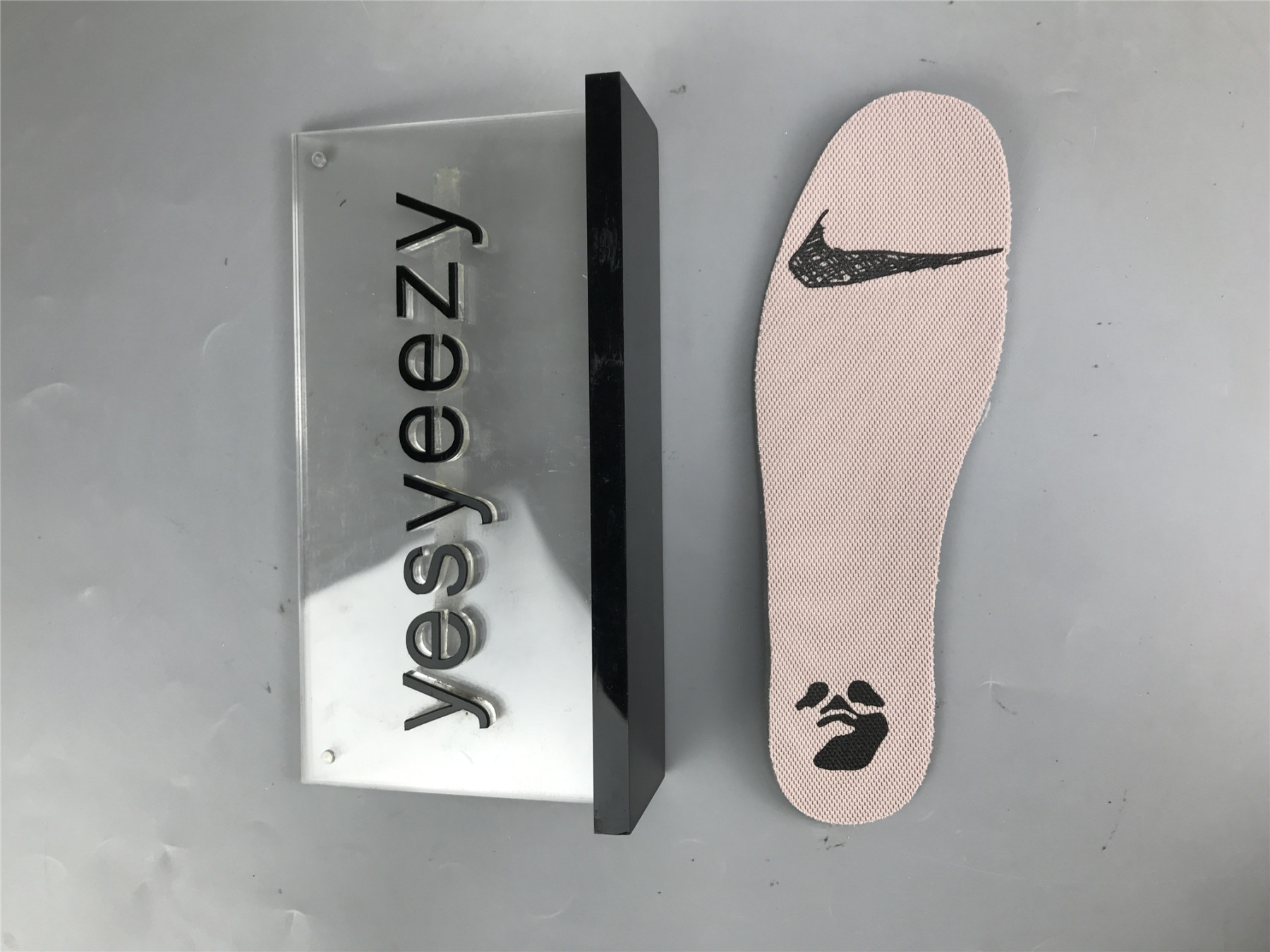 UA NIKE OFF-WHITE X DUNK LOW 