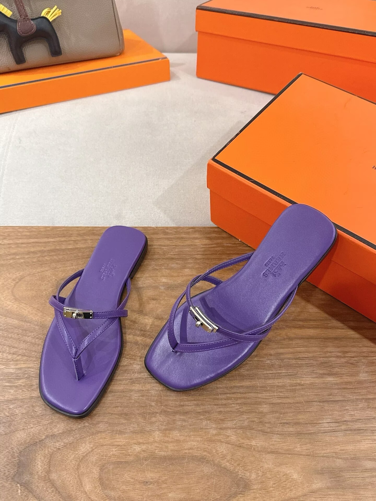 UA Hermès Miss Sandals