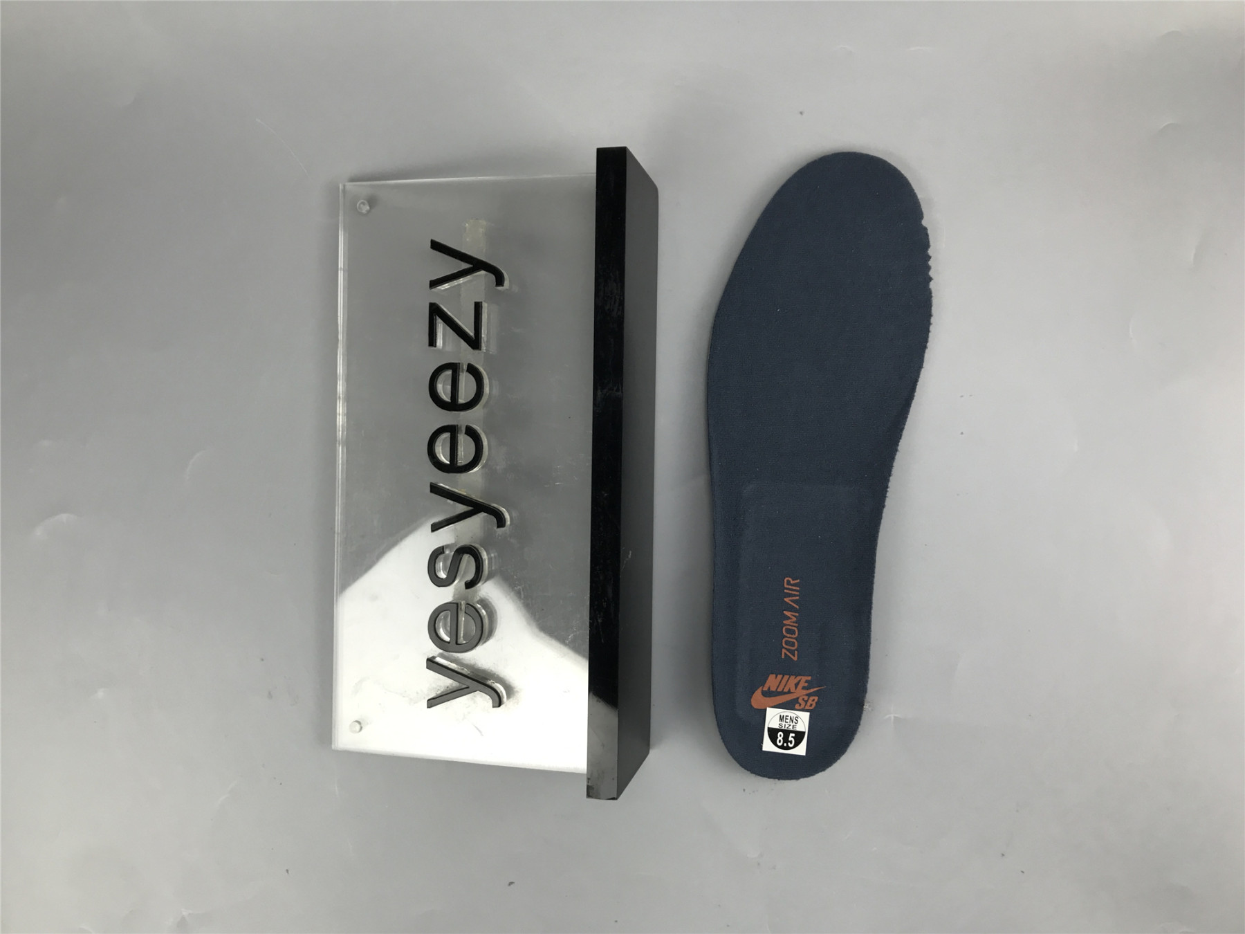 UA NIKE GUNDAM X DUNK HIGH SB 