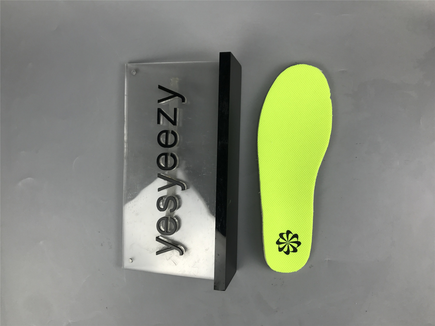 UA NIKE WMNS DUNK LOW NEXT NATURE 