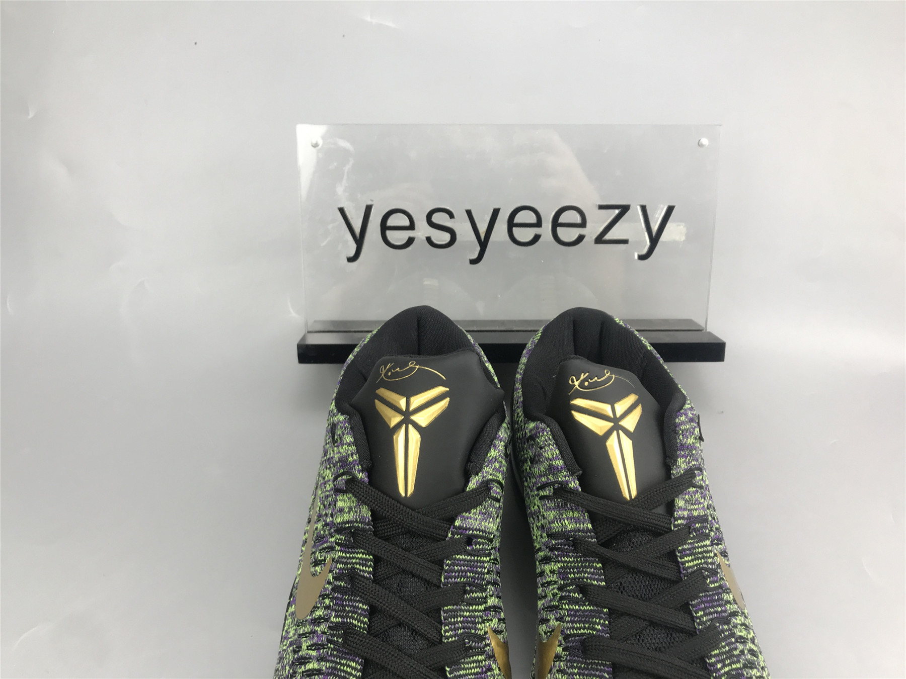 UA NIKE KOBE 9 ELITE LOW 