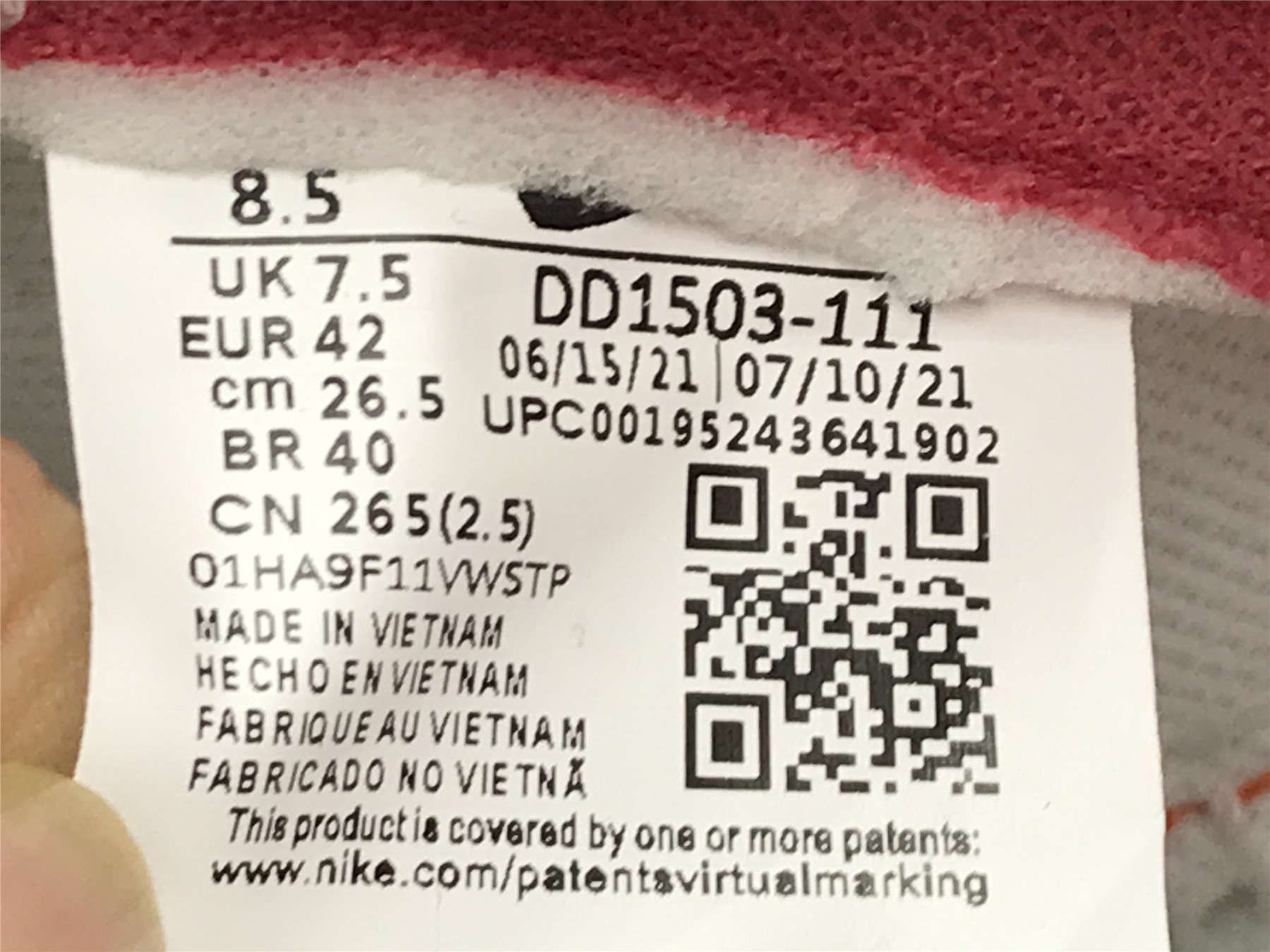 UA NIKE WMNS DUNK LOW 