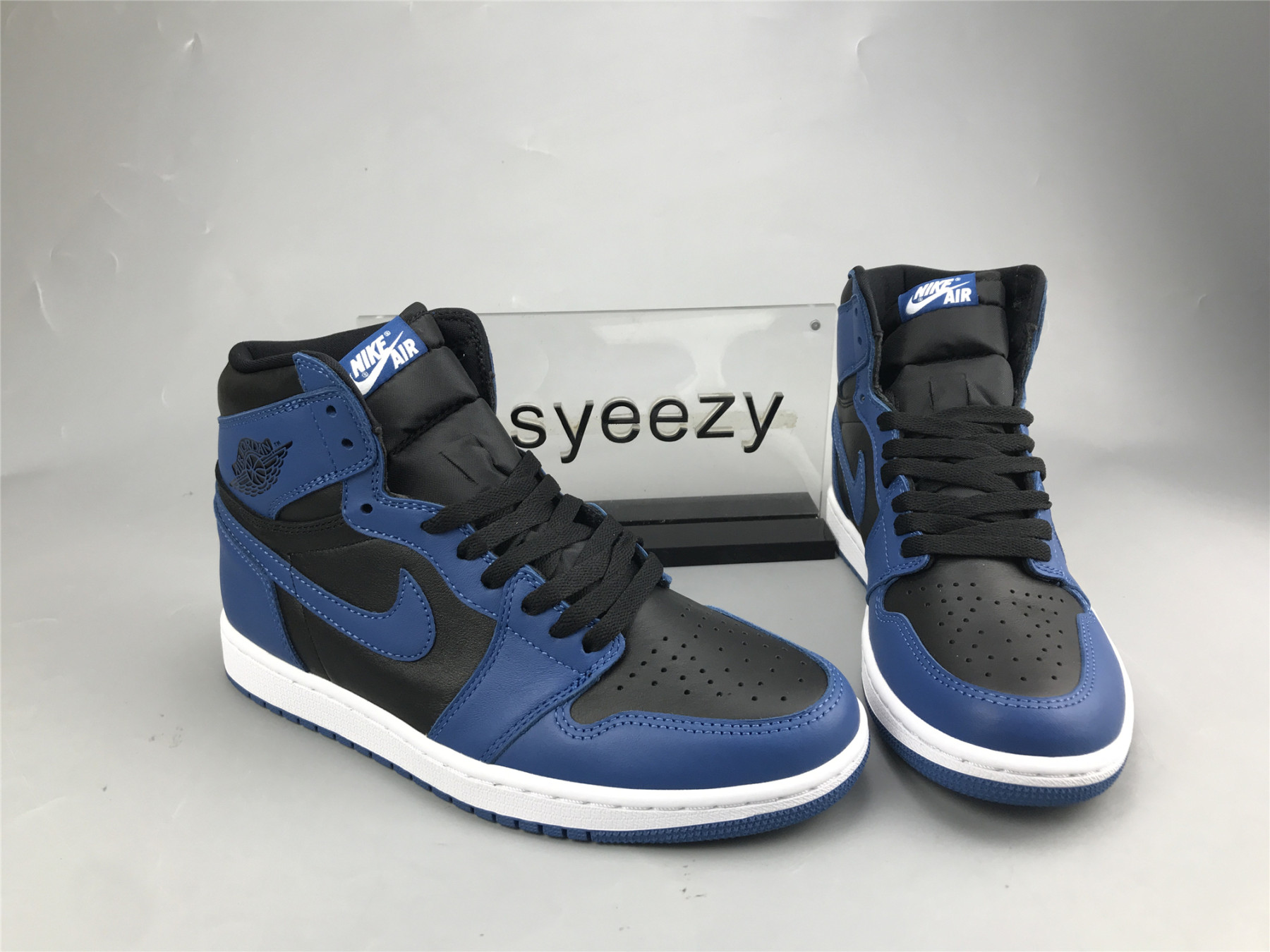 UA AIR JORDAN 1 RETRO HIGH OG 