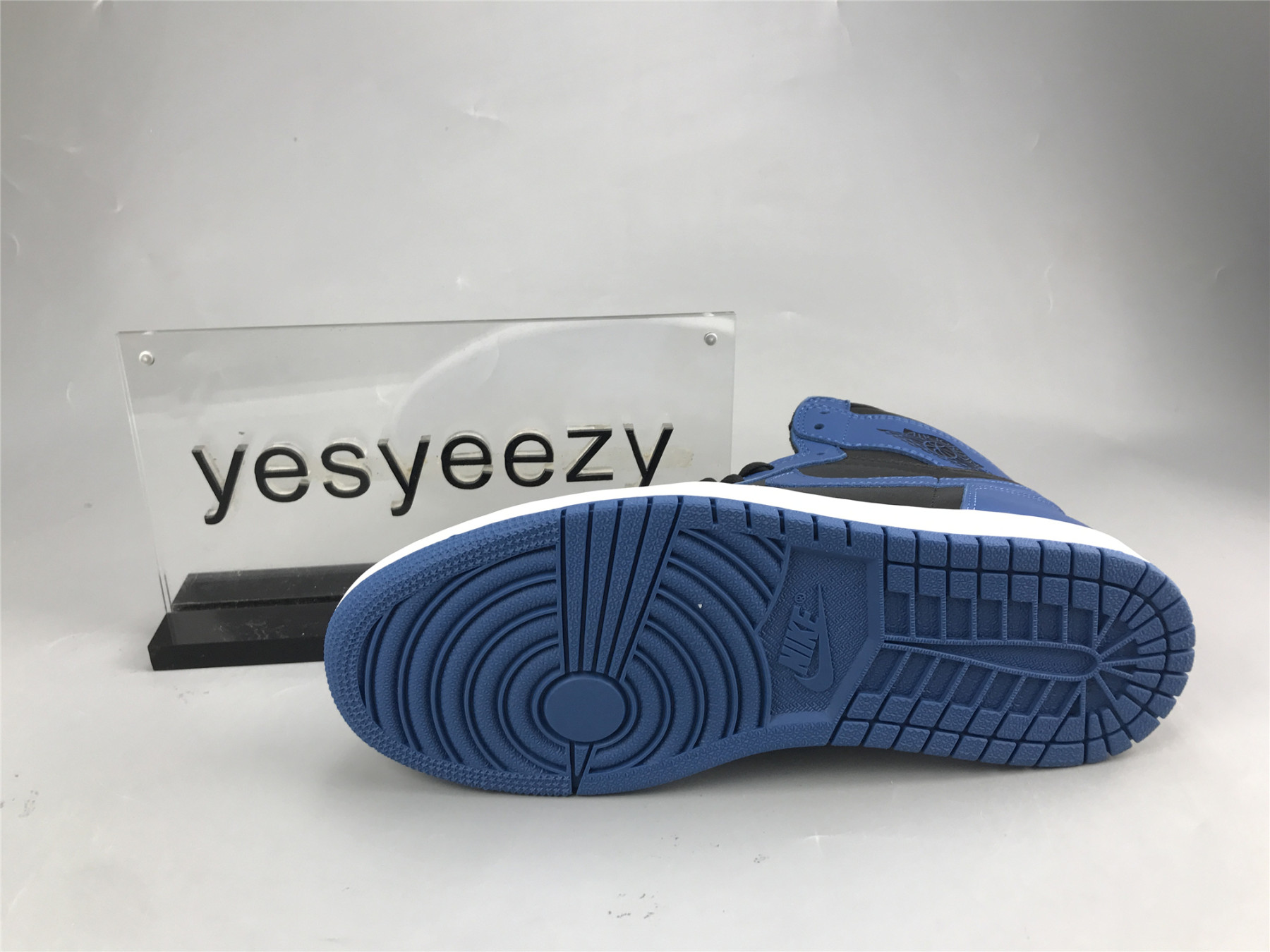 UA AIR JORDAN 1 RETRO HIGH OG 