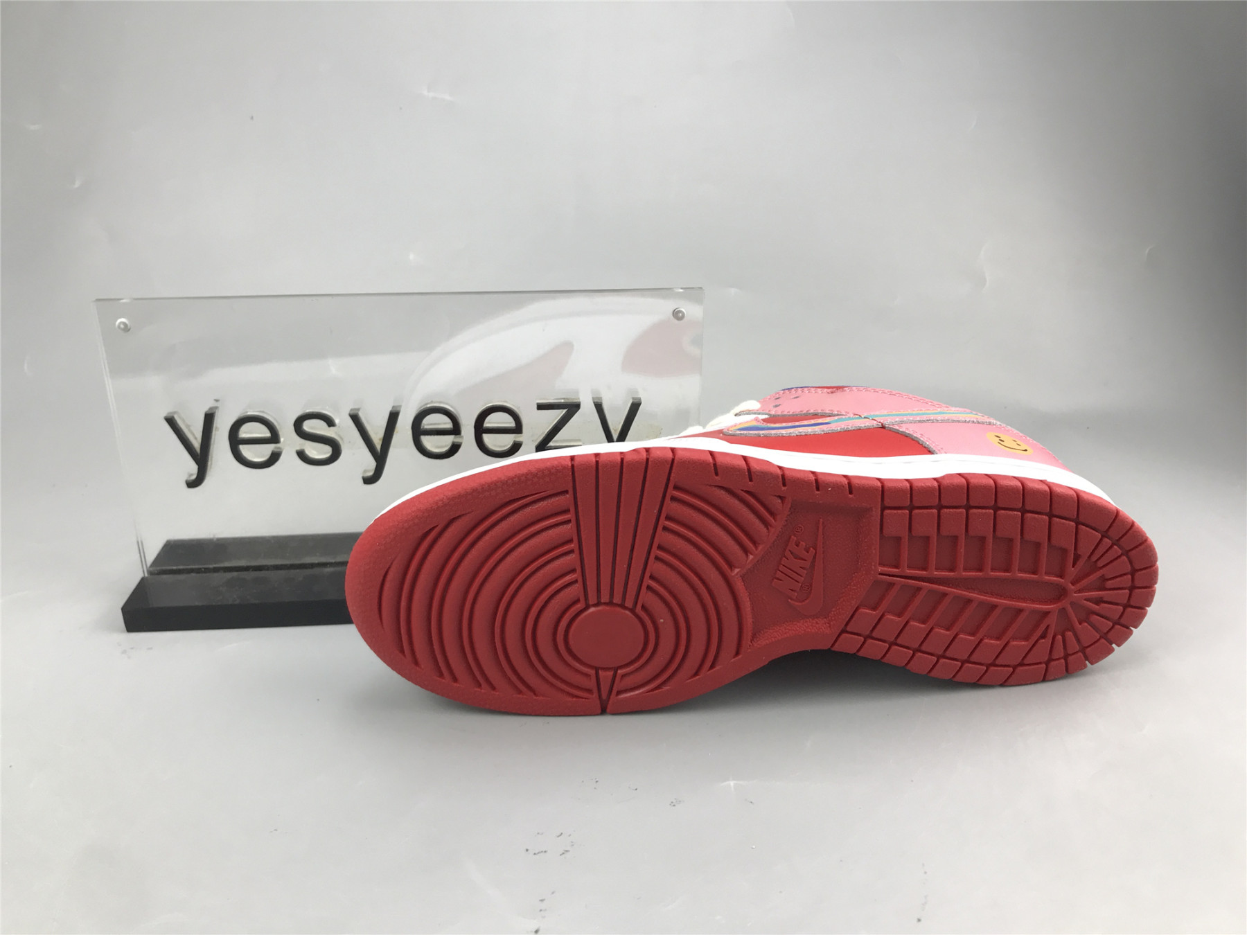 UA NIKE SB DUNK LOW RAINBOW X CACTUSPLANTFLEAMARKET