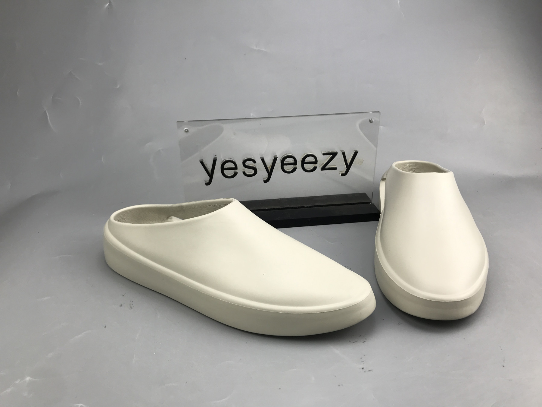 UA NIKE FEAR OF GOD CALIFORNIA BACKLESS SLIP-ON 