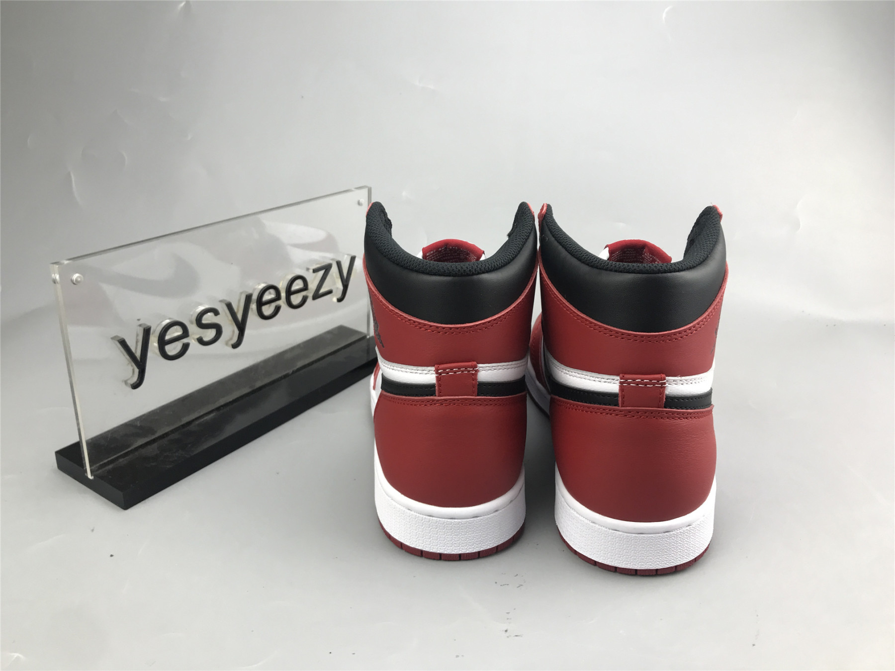 UA AIR JORDAN 1 RETRO HIGH OG 