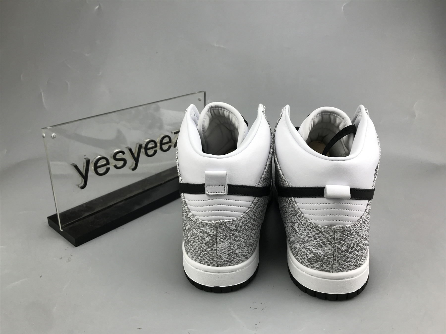 UA NIKE DUNK PRM HI SP 