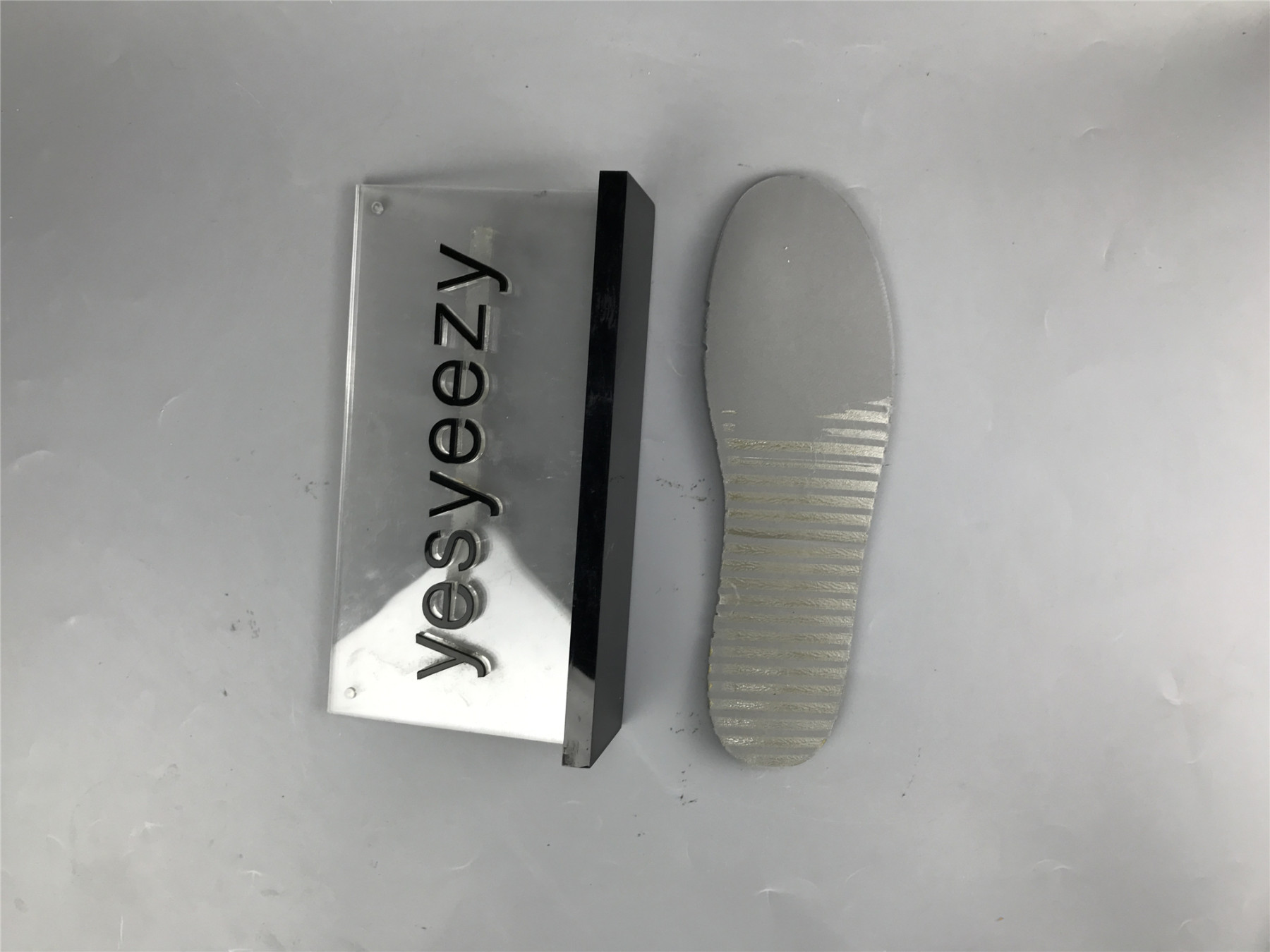 UA NIKE OFF-WHITE X DUNK LOW 