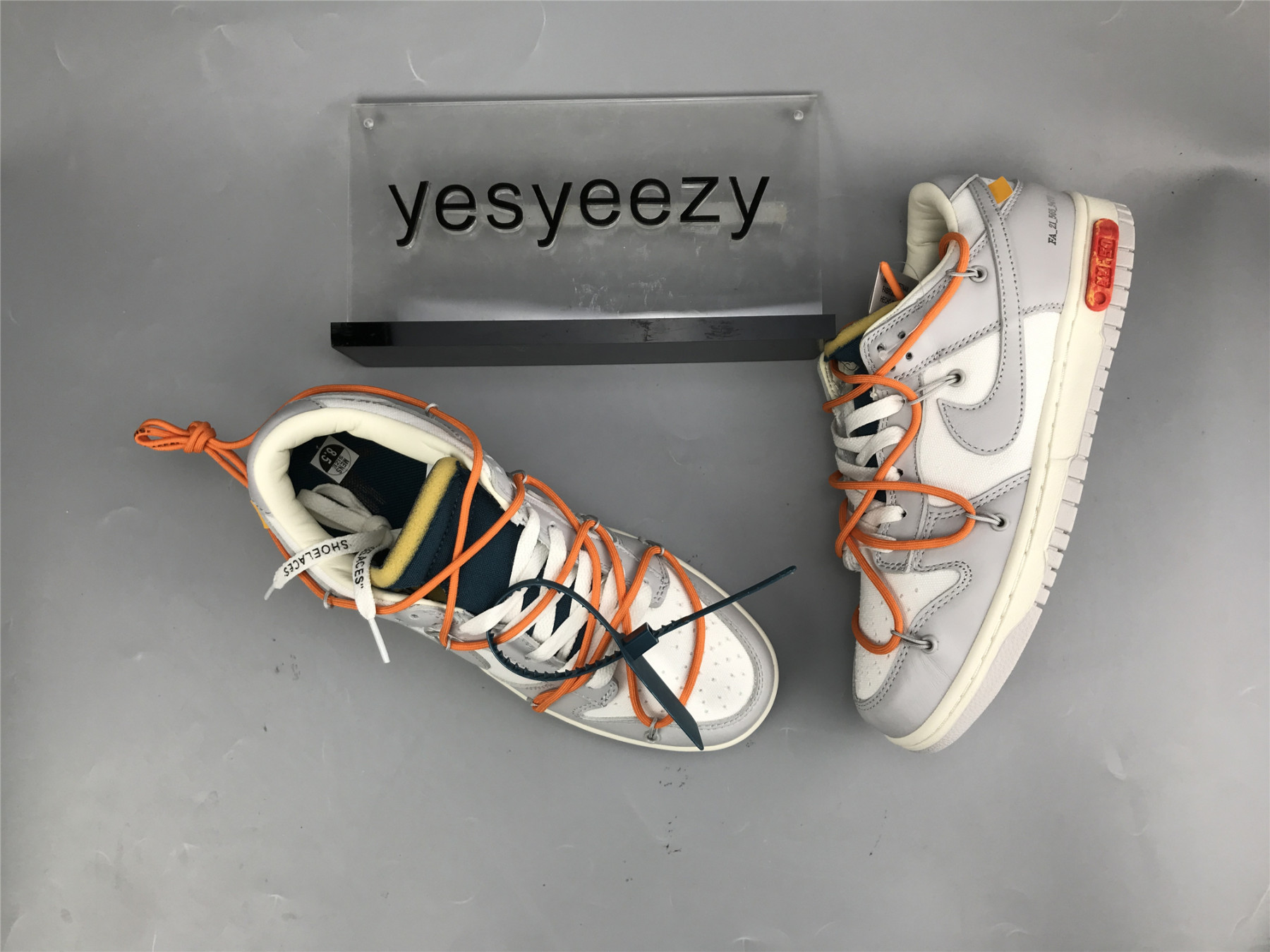 UA NIKE OFF-WHITE X DUNK LOW 