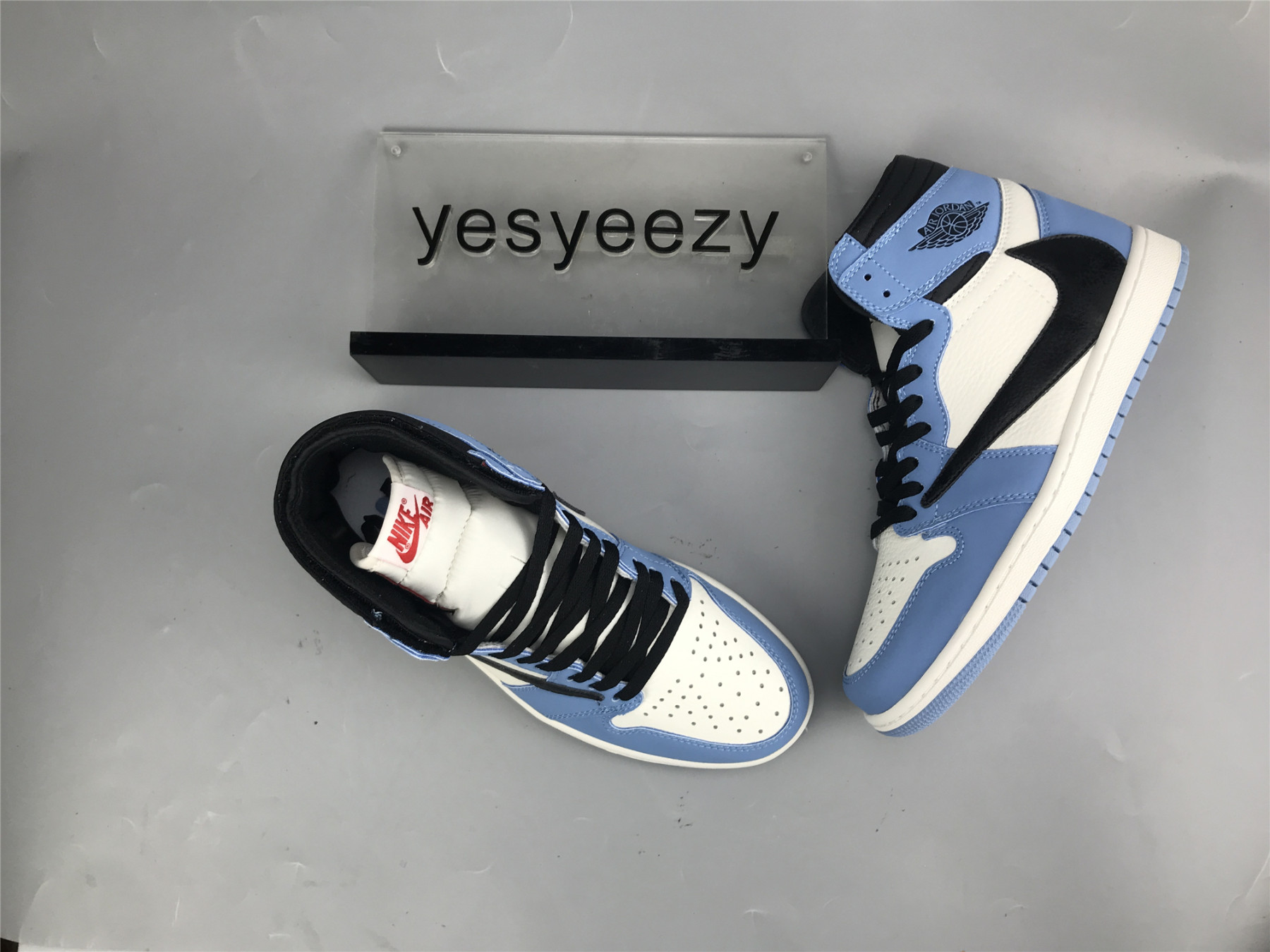 UA FRAGMENT X TS X AIR JORDAN 1 HIGH OG SP UNIVERSITY BLUEÂ
