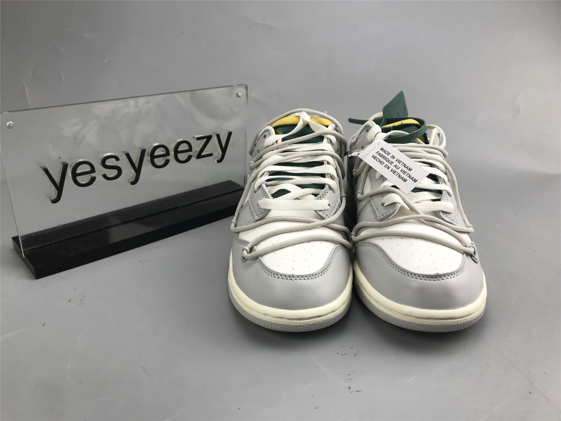 UA NIKE OFF-WHITE X DUNK LOW 