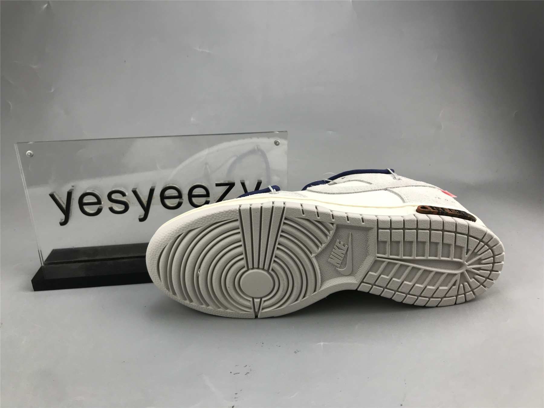 UA NIKE OFF-WHITE X DUNK LOW 