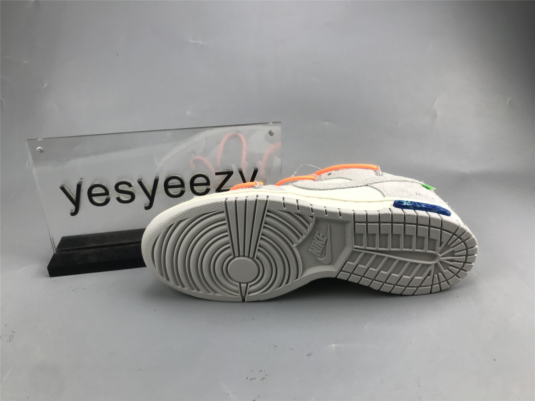 UA NIKE OFF-WHITE X DUNK LOW 