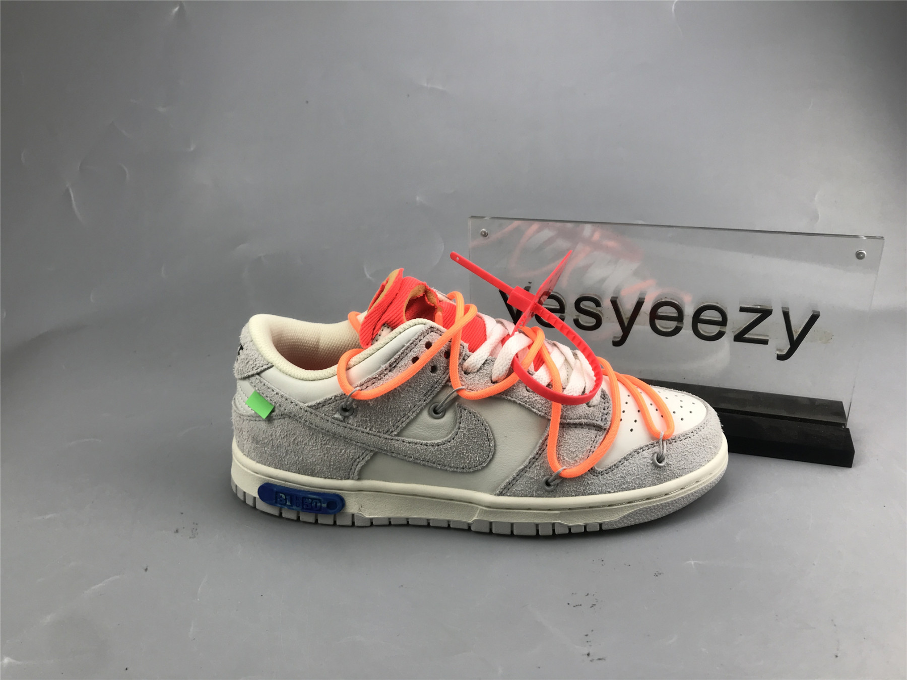UA NIKE OFF-WHITE X DUNK LOW 