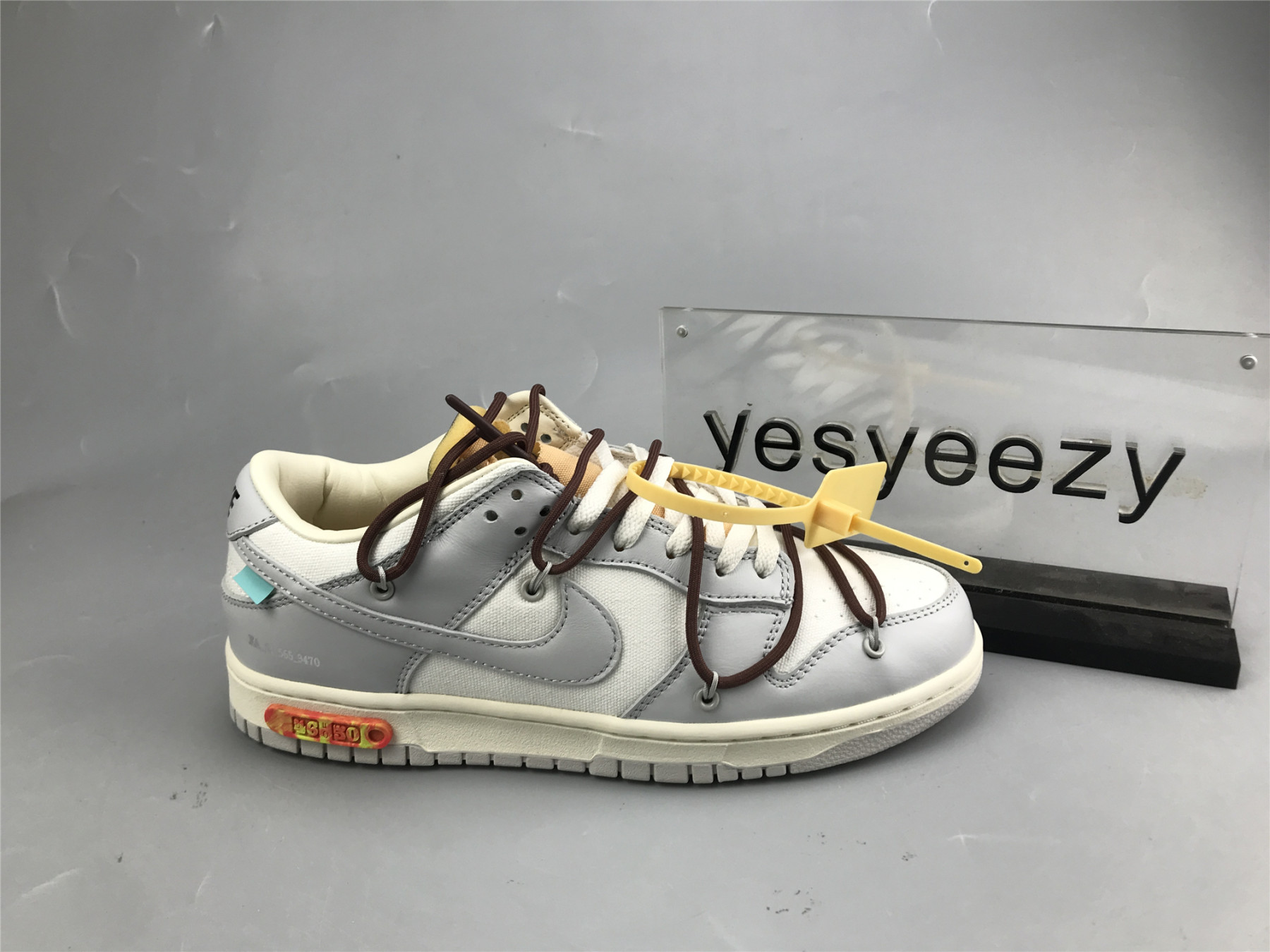 UA NIKE OFF-WHITE X DUNK LOW 