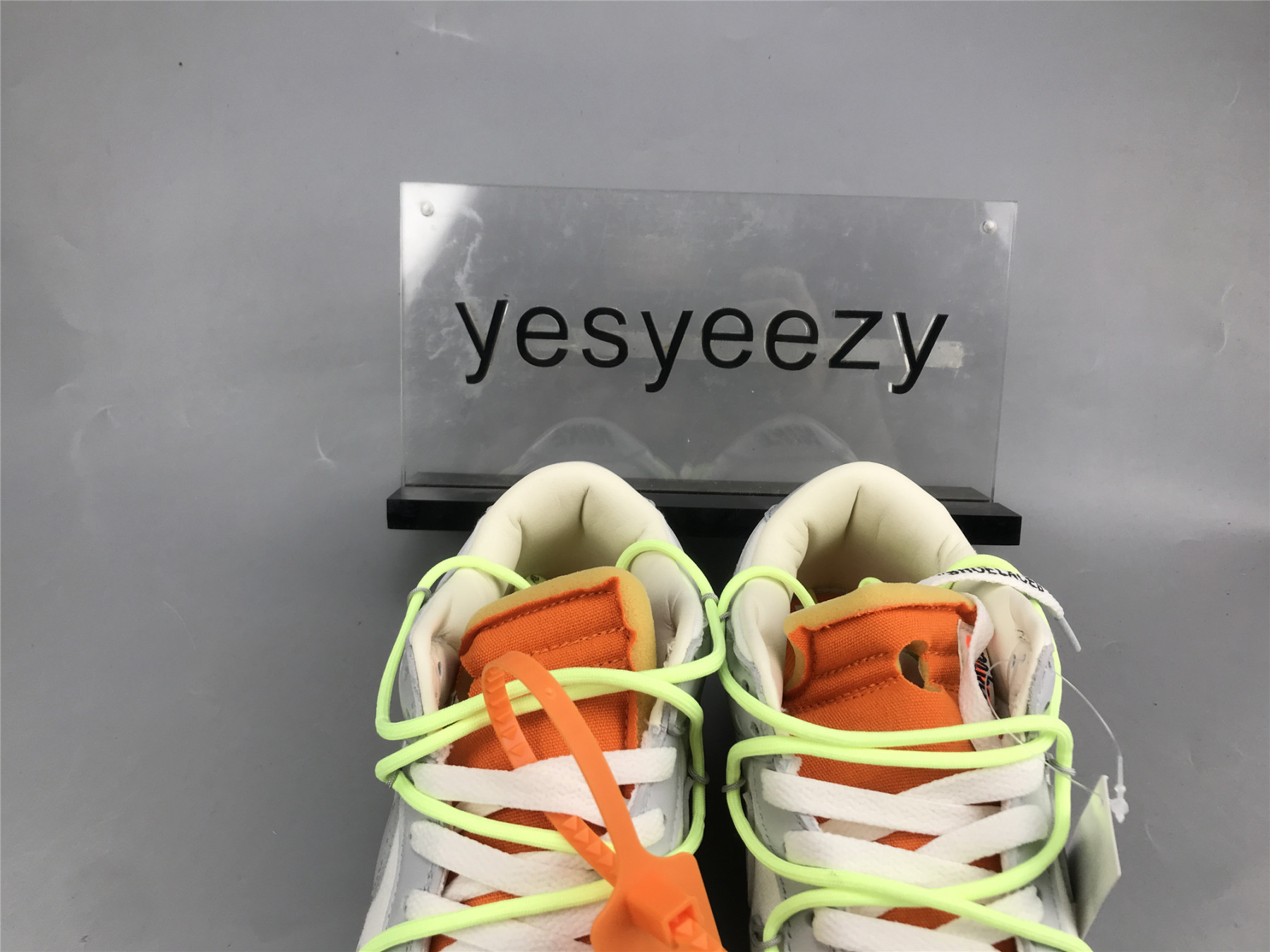 UA NIKE OFF-WHITE X DUNK LOW 