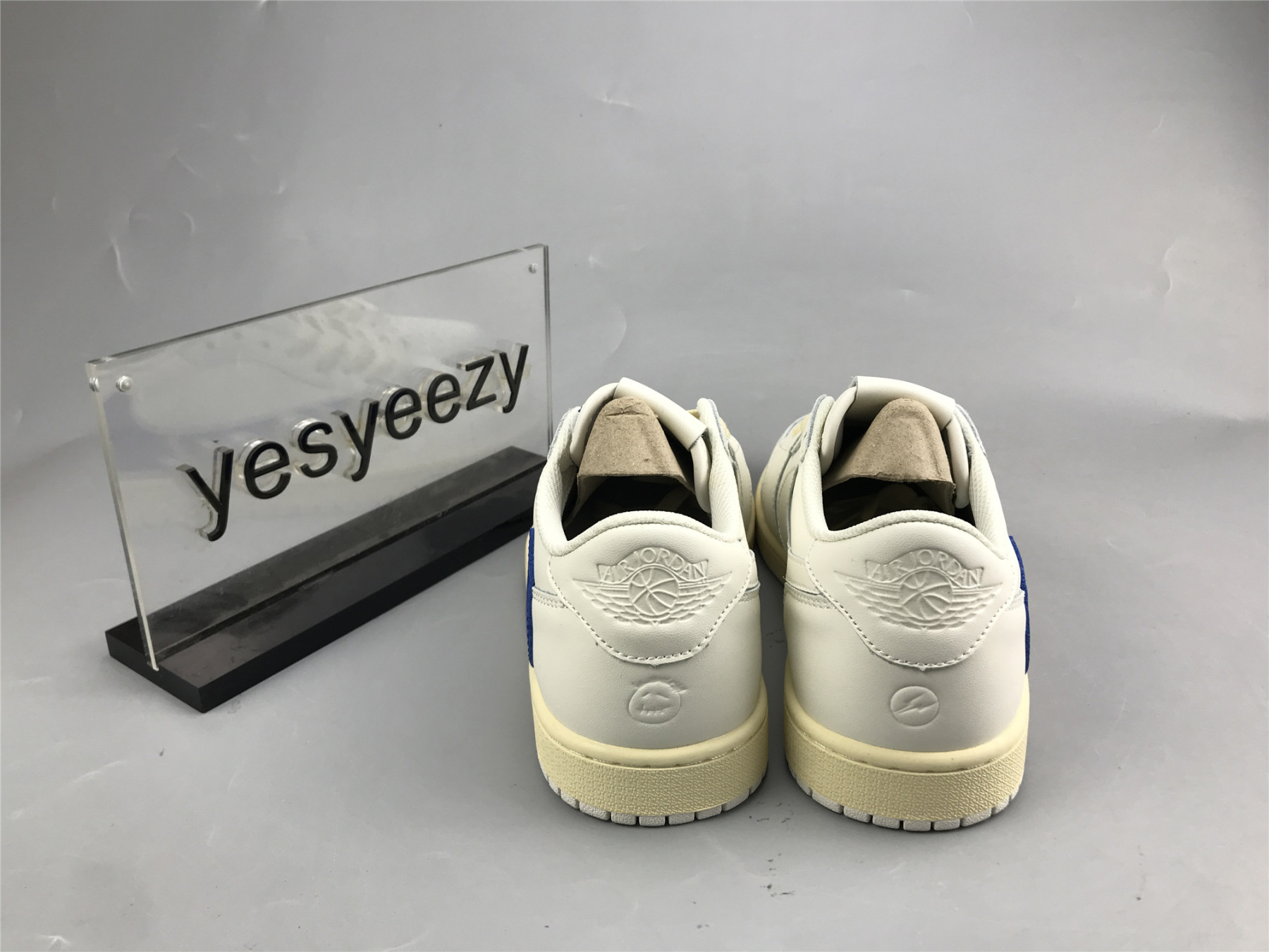 UA AIR JORDAN 1 LOW RETRO OG SP