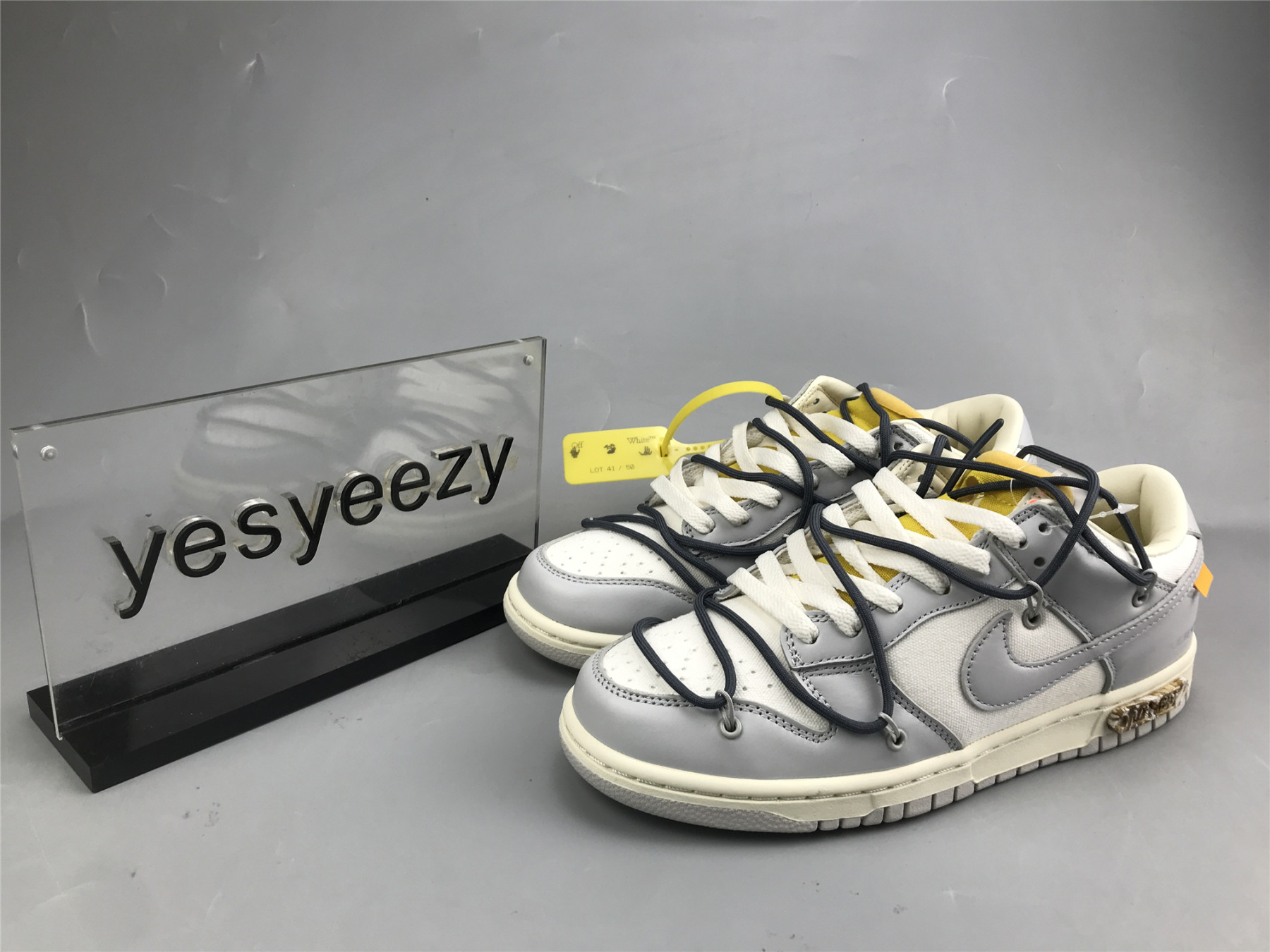 UA NIKE OFF-WHITE X DUNK LOW 