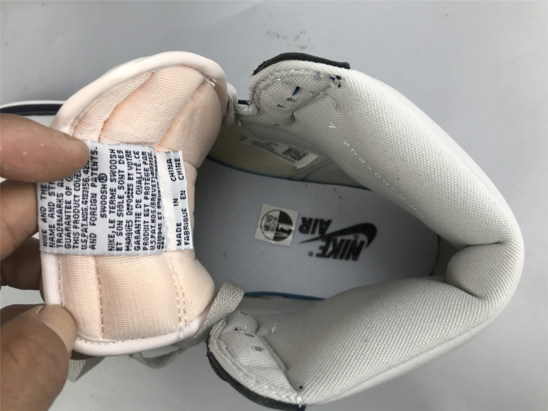 UA AIR JORDAN 1 RETRO HIGH 