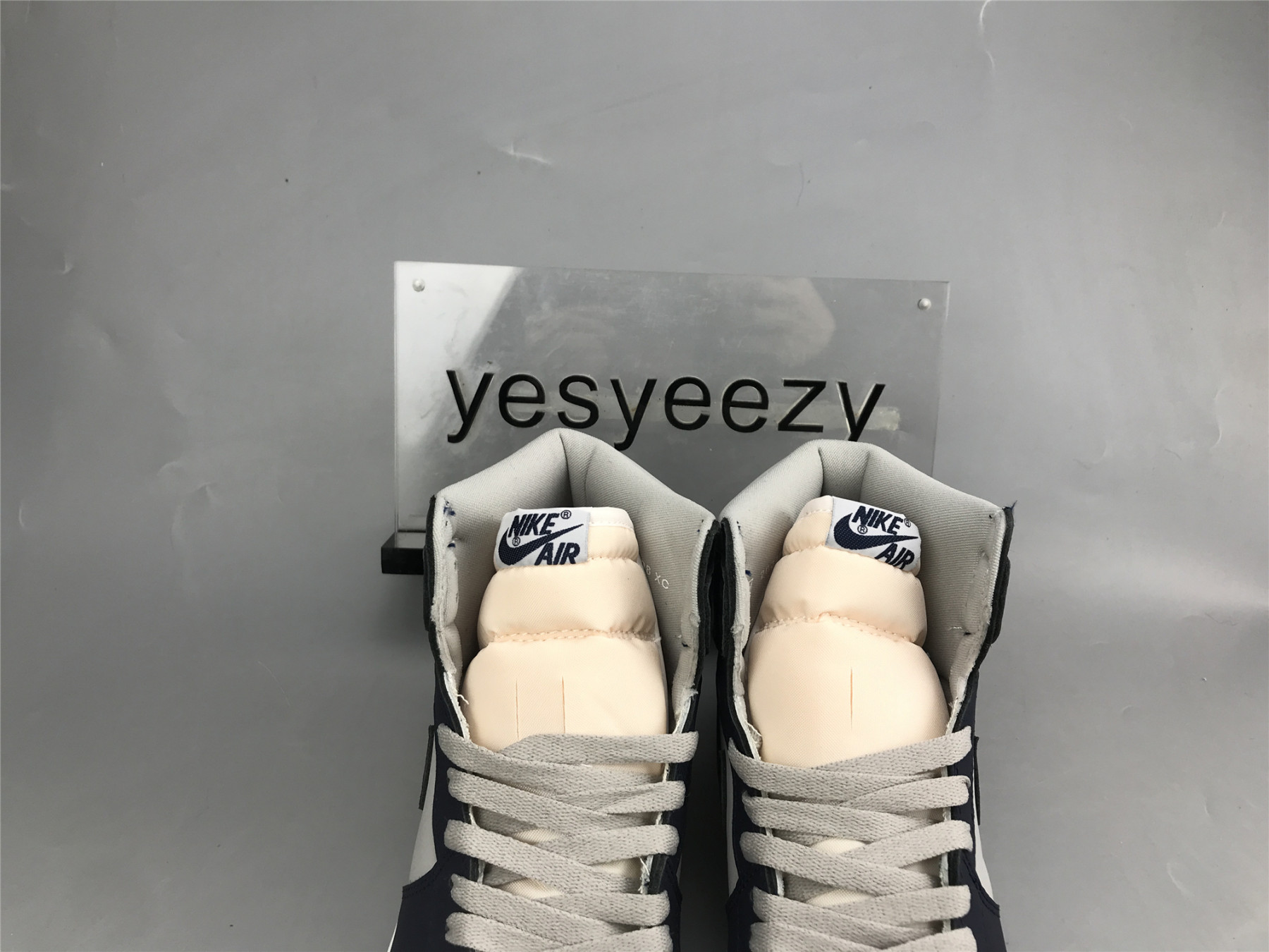 UA AIR JORDAN 1 RETRO HIGH 