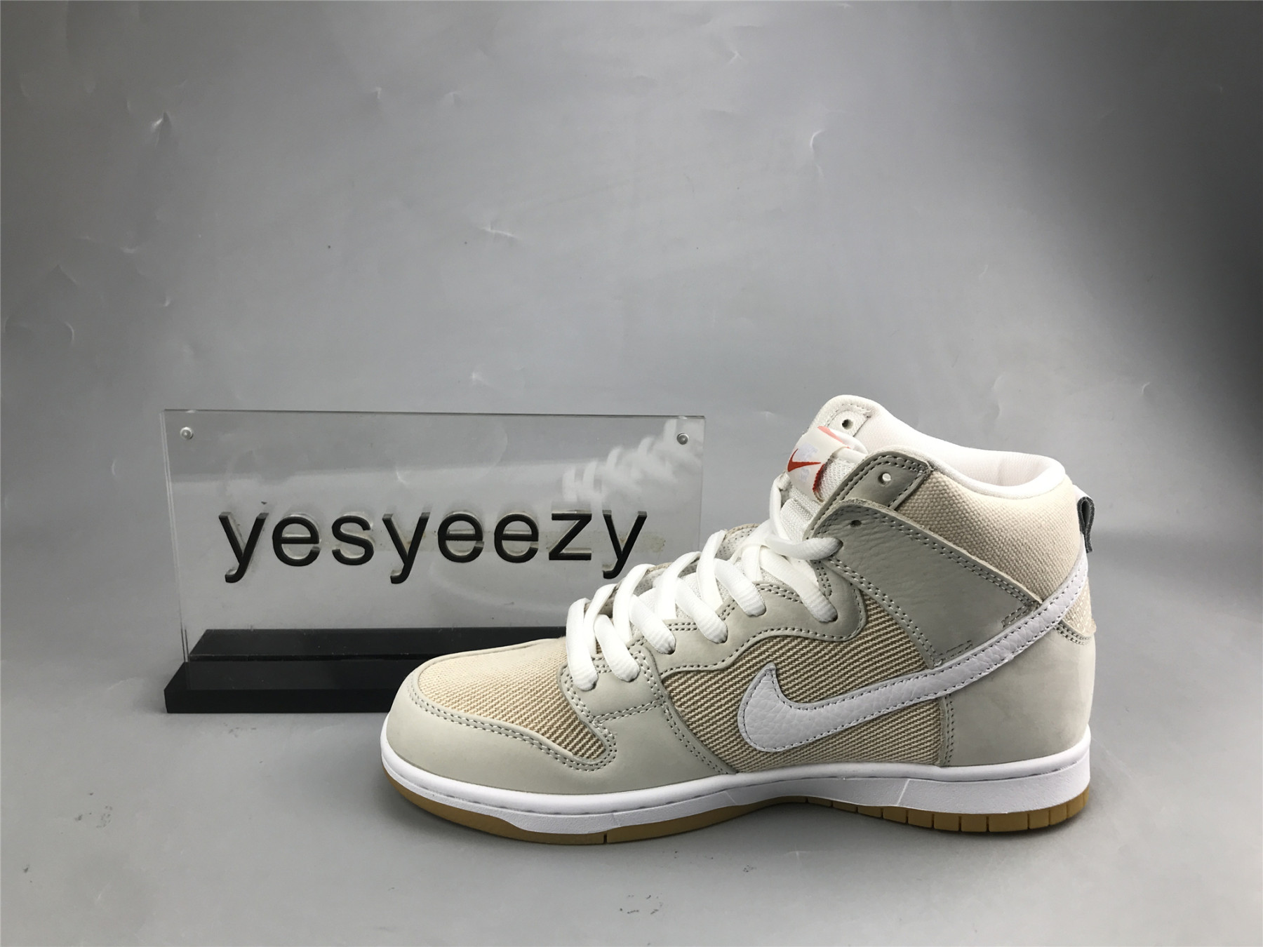 UA NIKE DUNK HIGH PRO ISO SB 