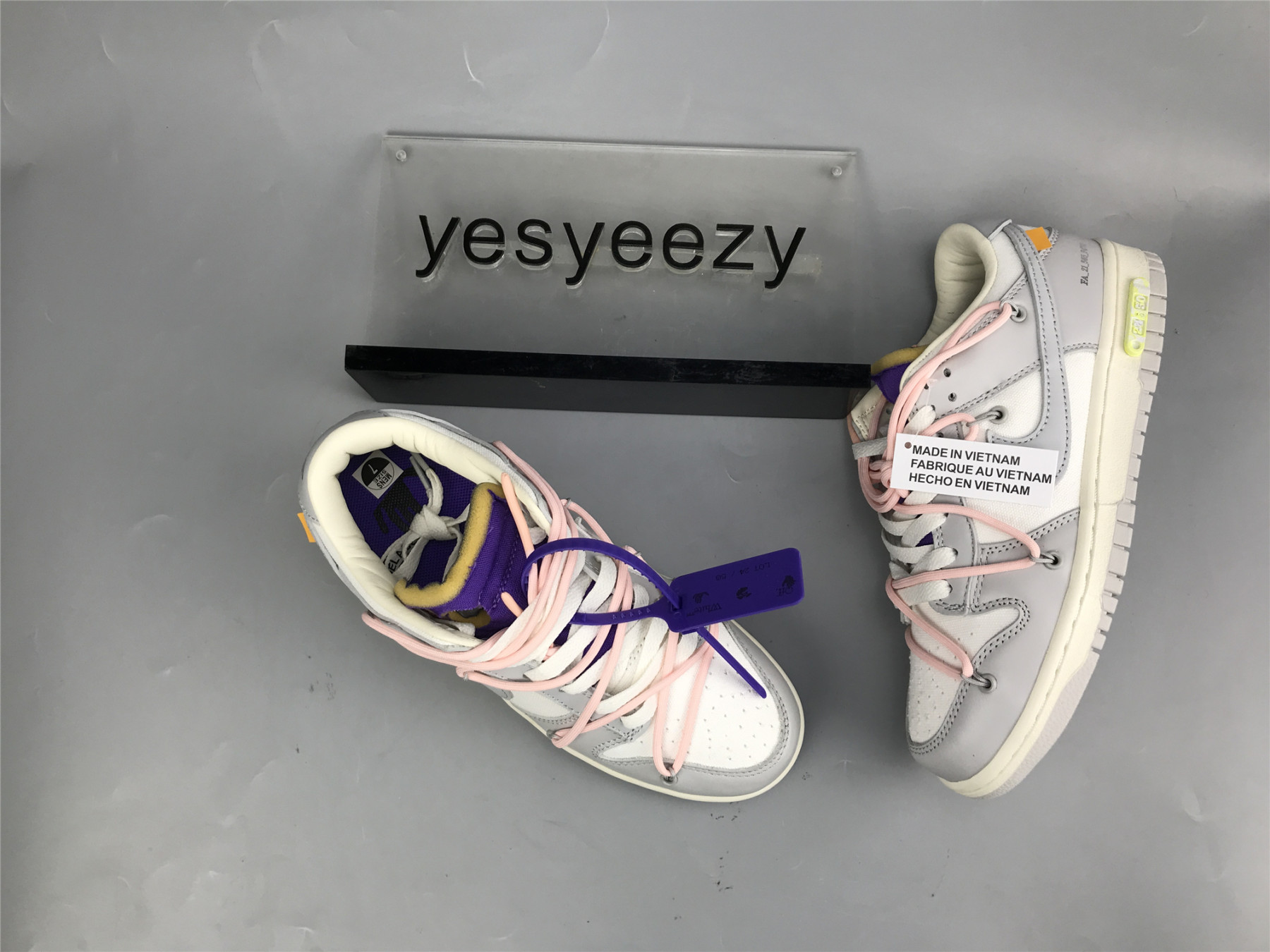 UA NIKE OFF-WHITE X DUNK LOW 