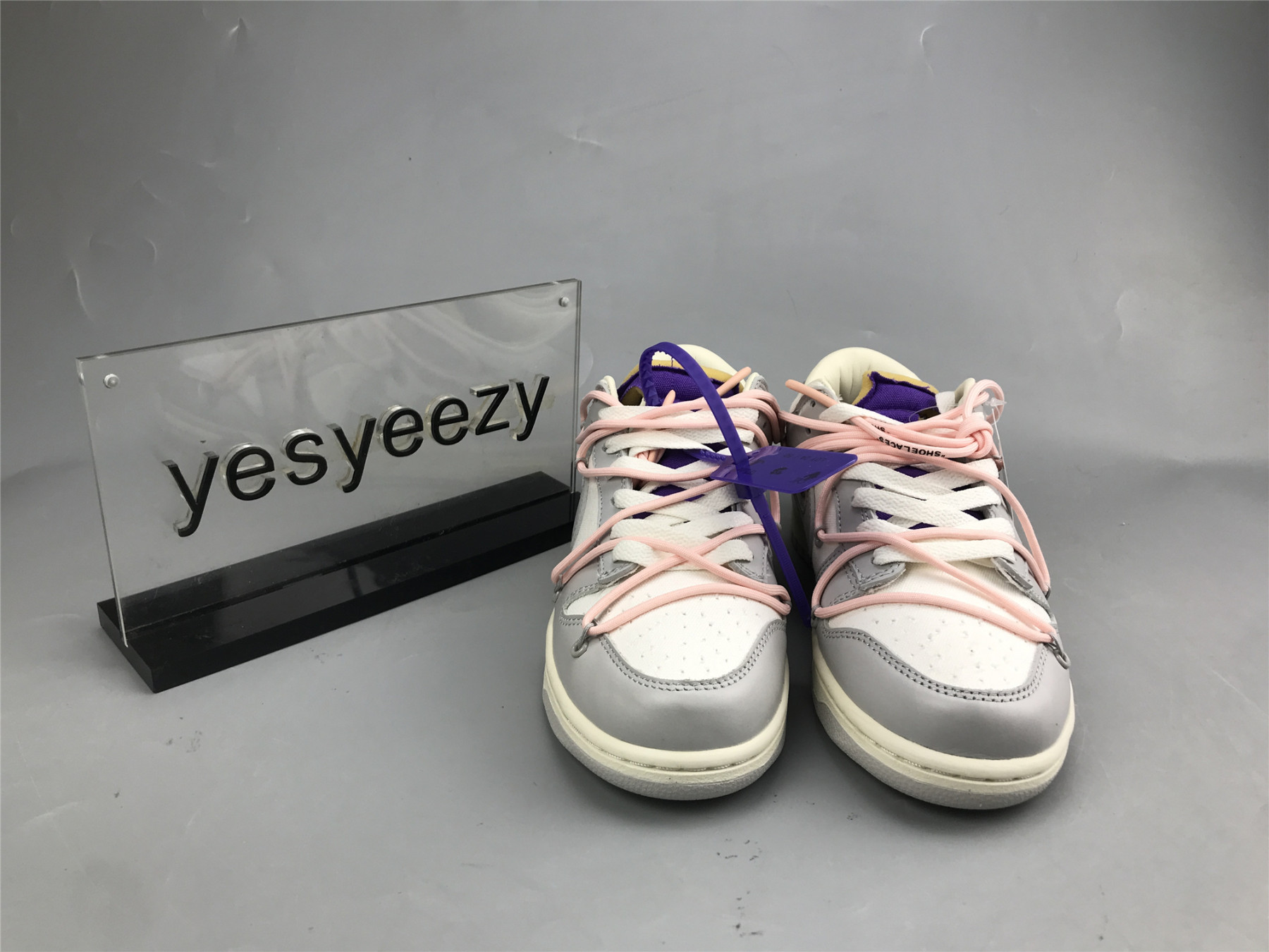 UA NIKE OFF-WHITE X DUNK LOW 