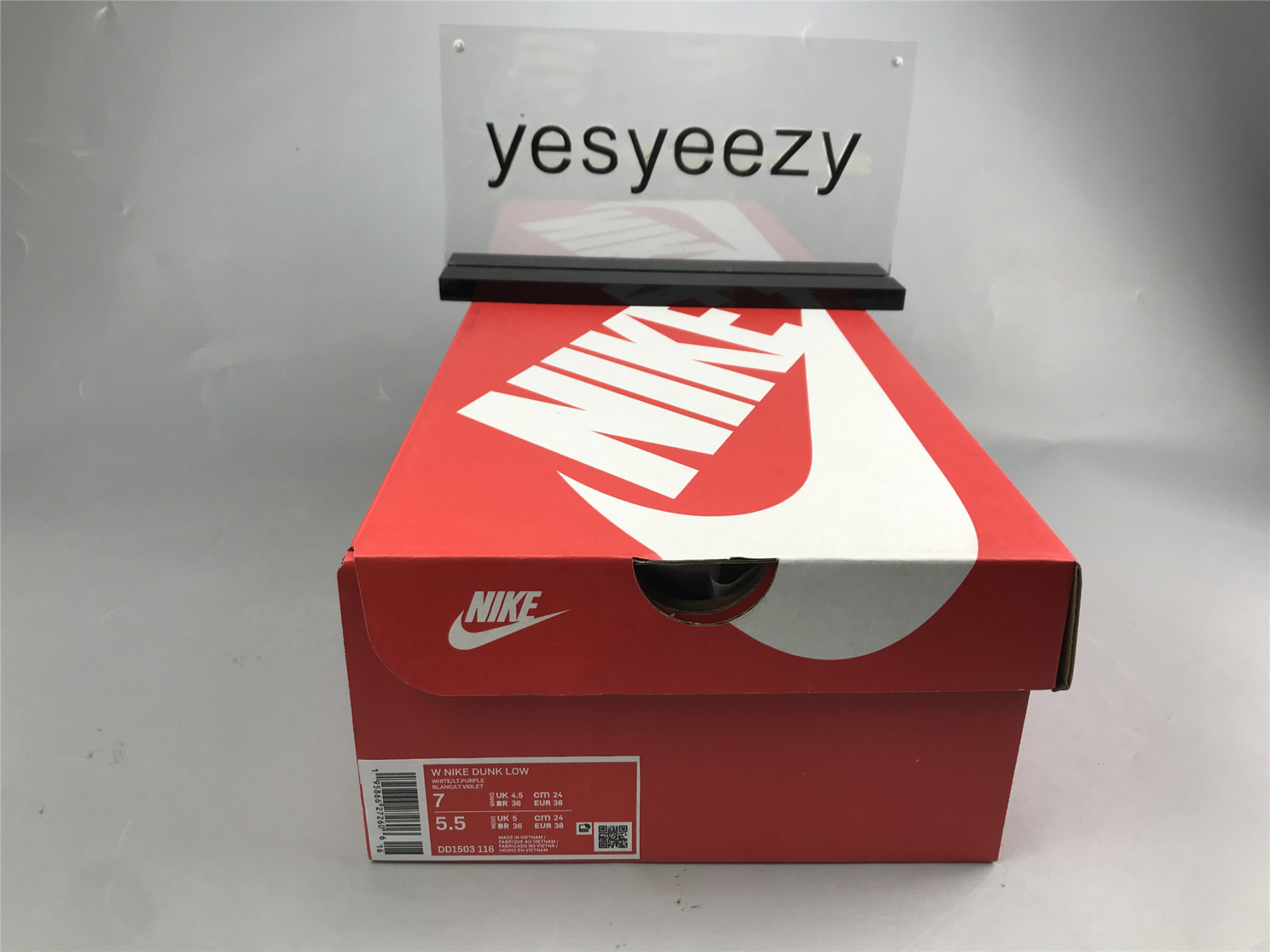 UA NIKE WMNS DUNK LOW 